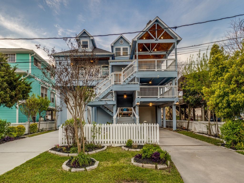 126 E Shore Drive Property Photo