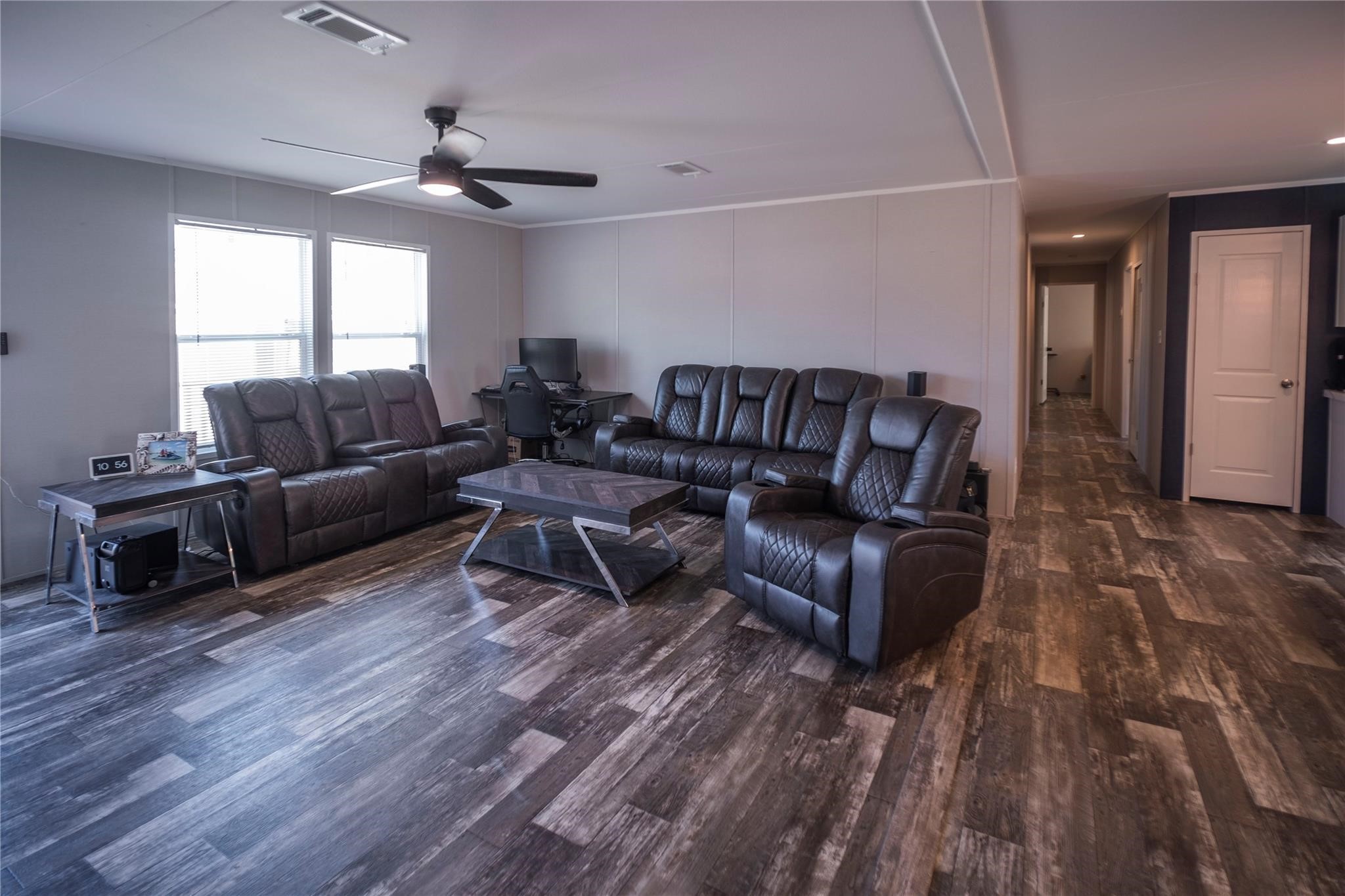 5402 Five Oaks Drive Property Photo 8