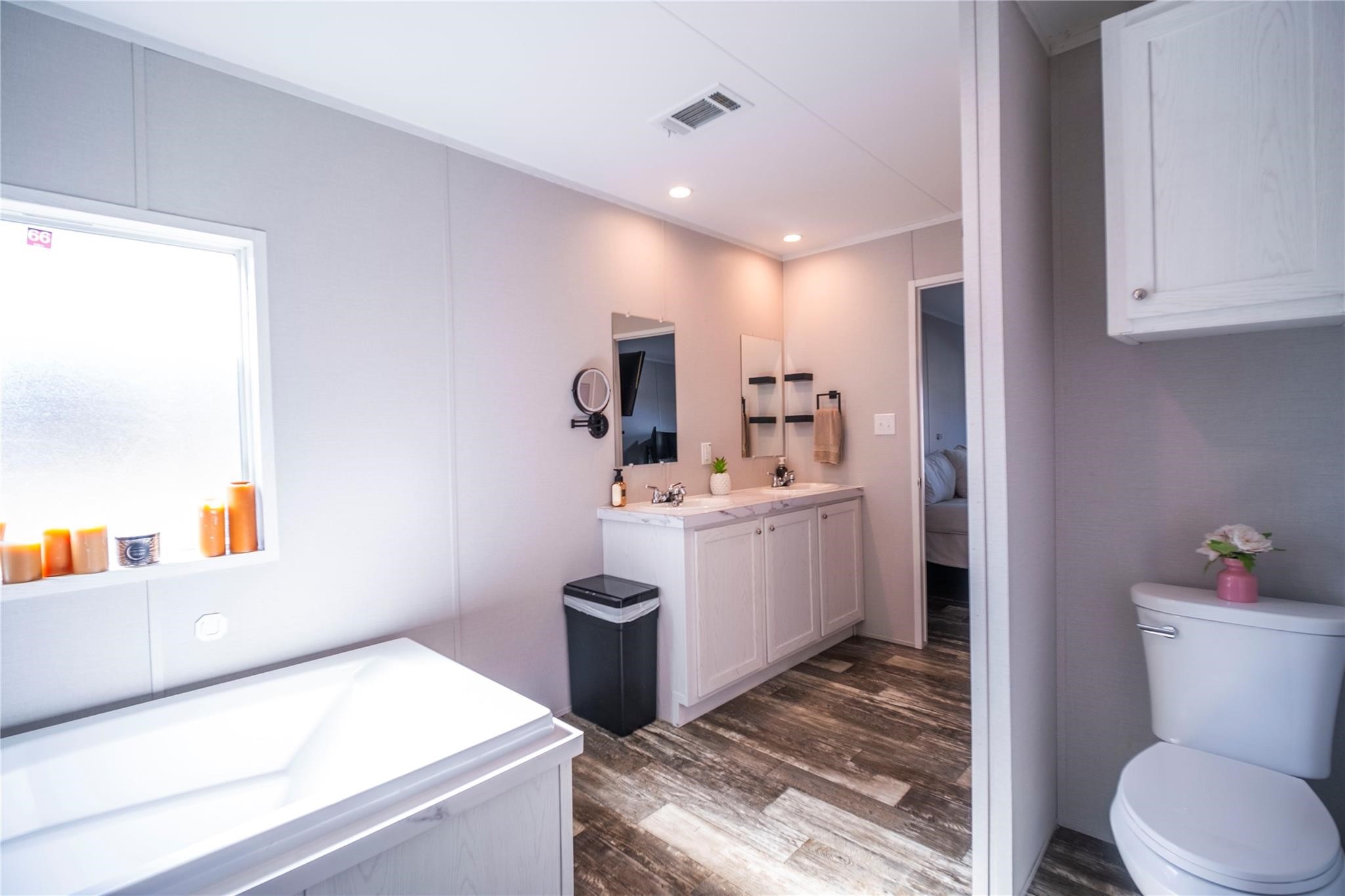 5402 Five Oaks Drive Property Photo 13