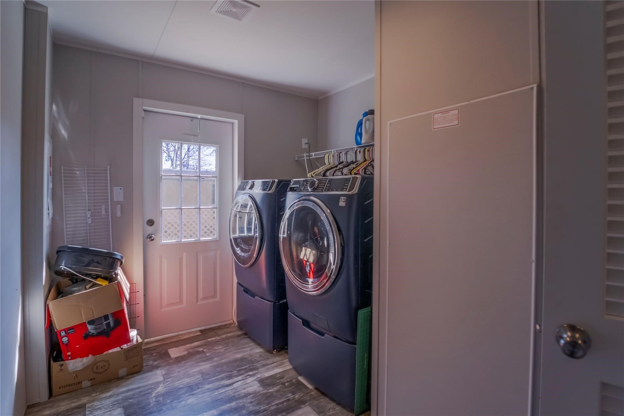5402 Five Oaks Drive Property Photo 26