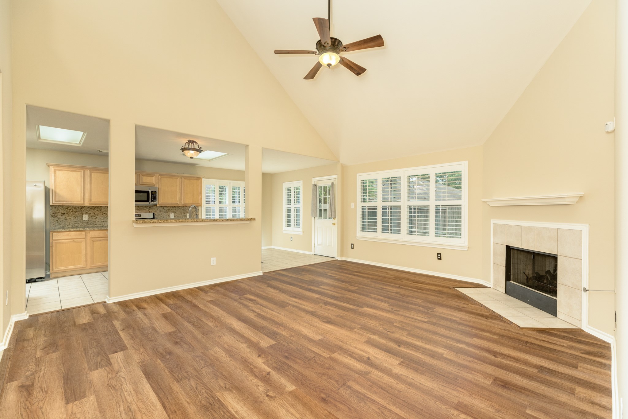 413 Sun River Lane Property Photo 4