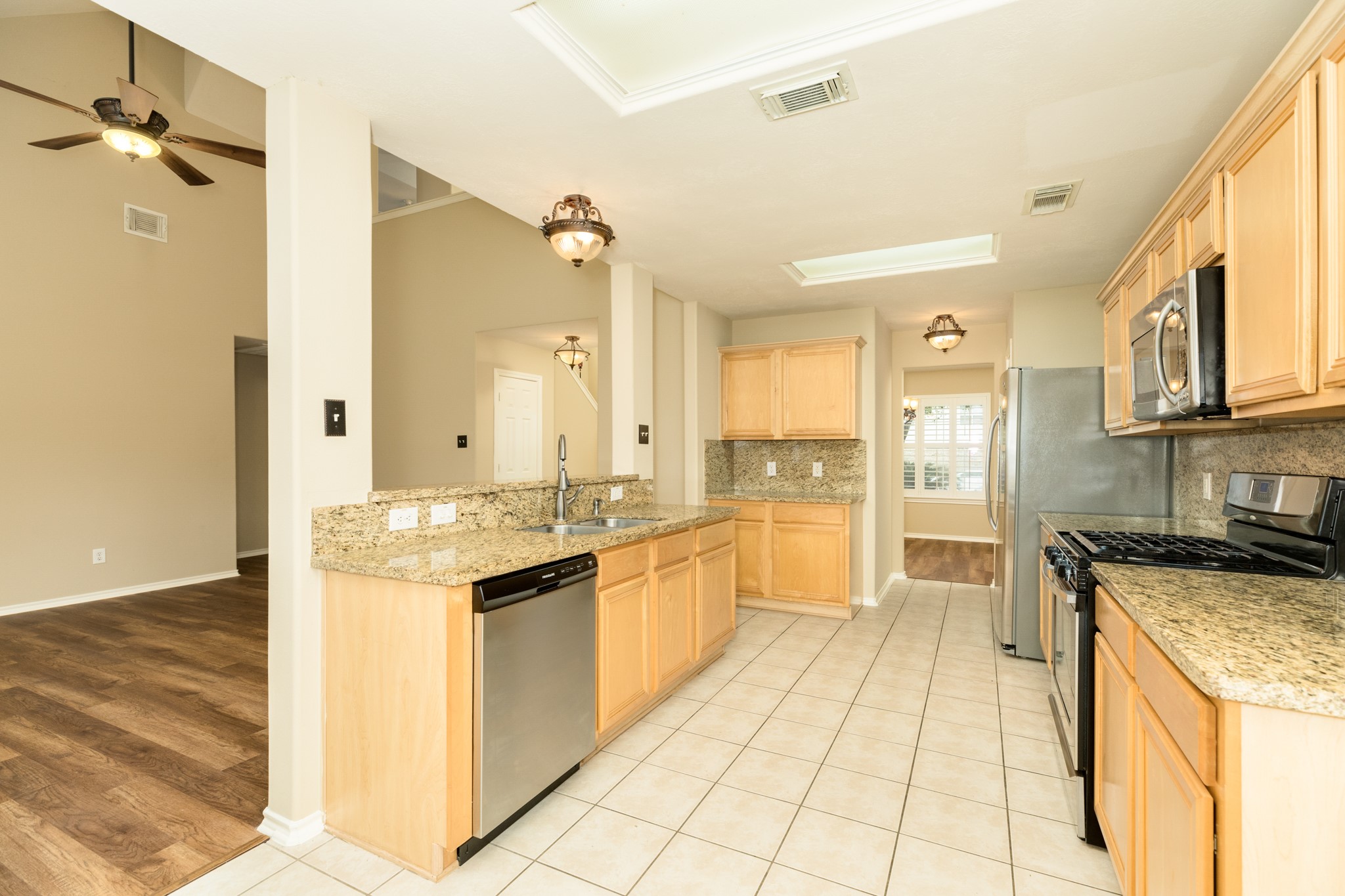 413 Sun River Lane Property Photo 9