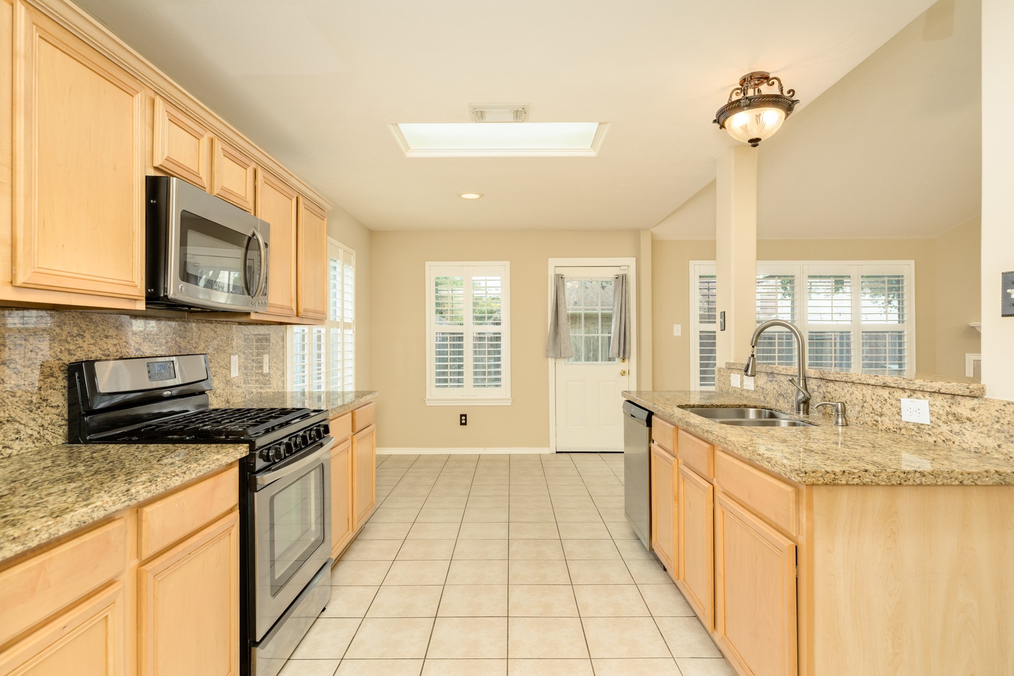 413 Sun River Lane Property Photo 10