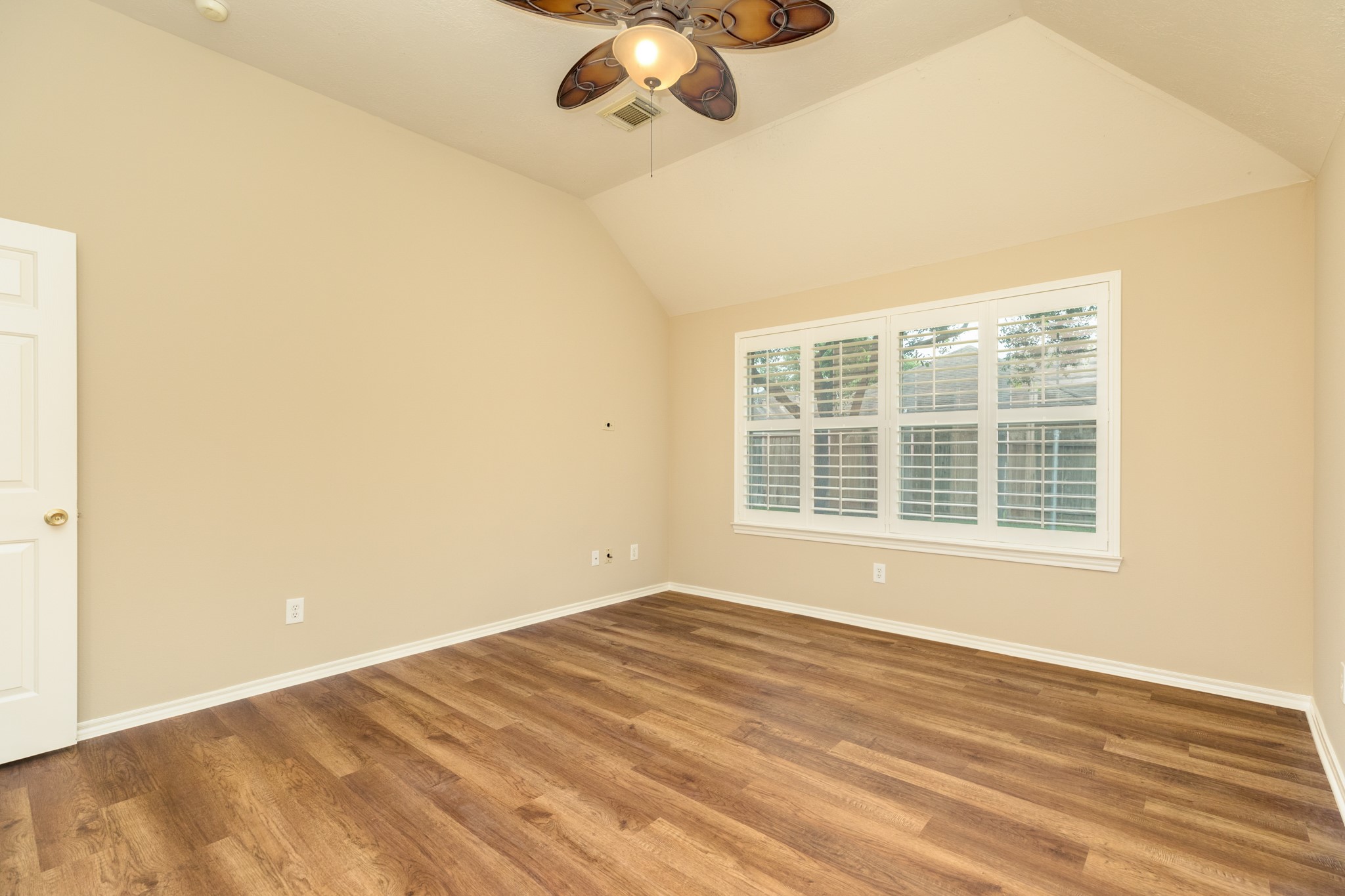 413 Sun River Lane Property Photo 15