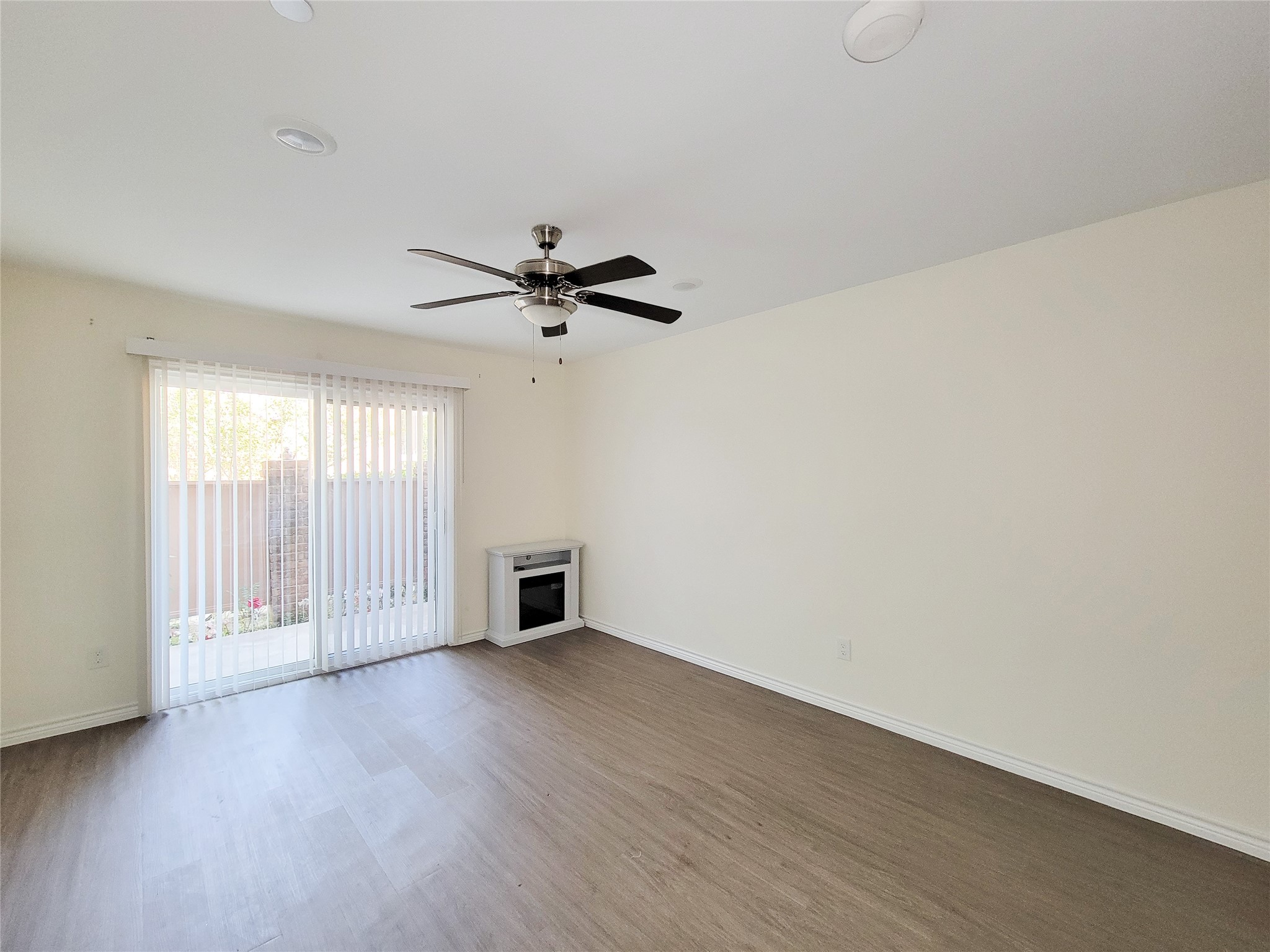2800 Jeanetta 1209 Property Photo 12