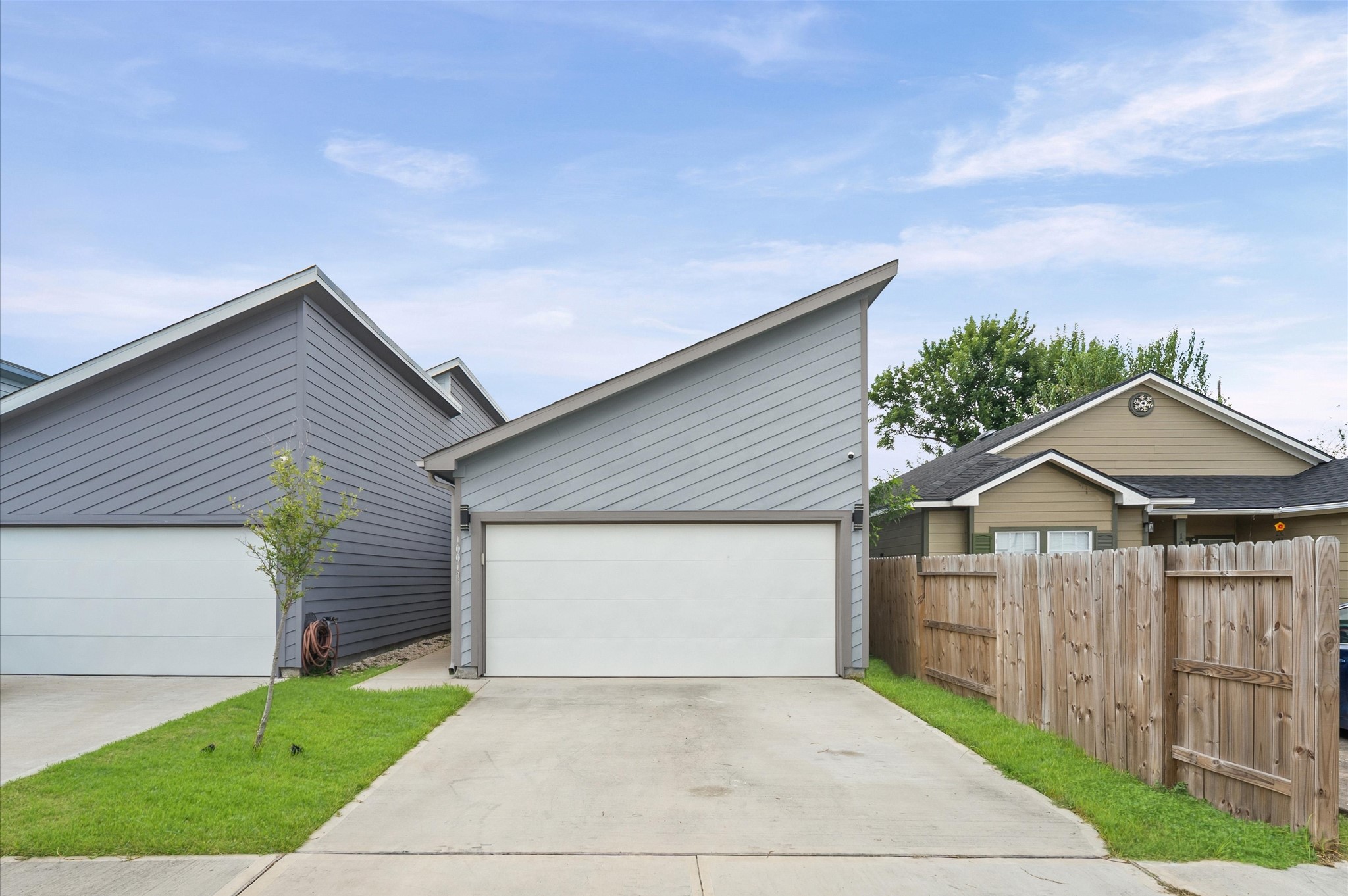 10017 Morocco Road Property Photo 2