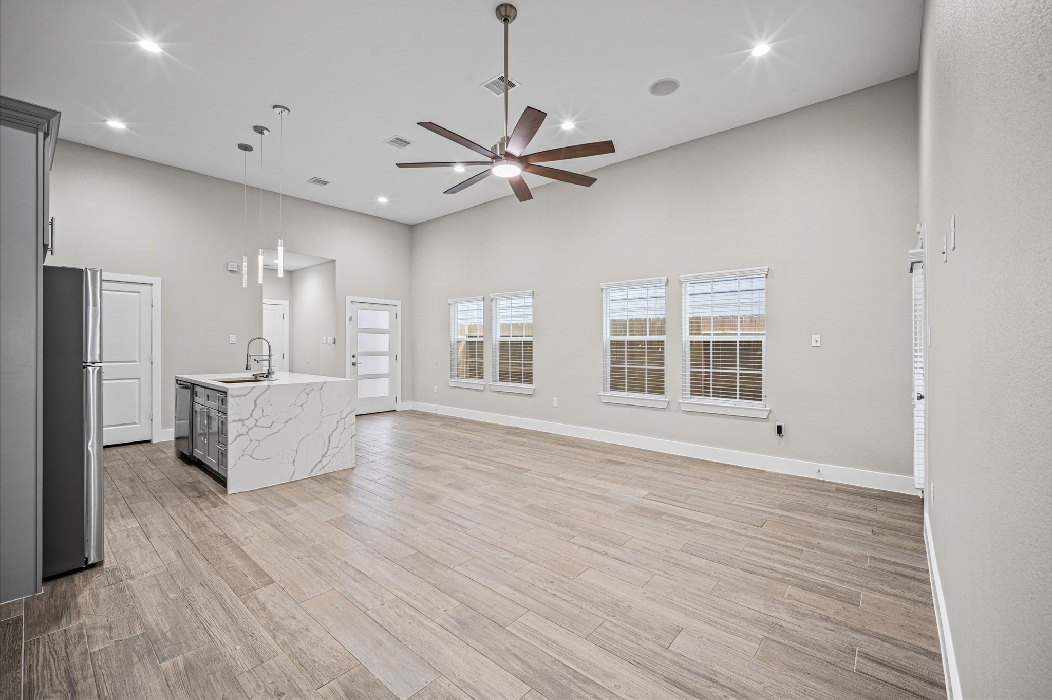 10017 Morocco Road Property Photo 6