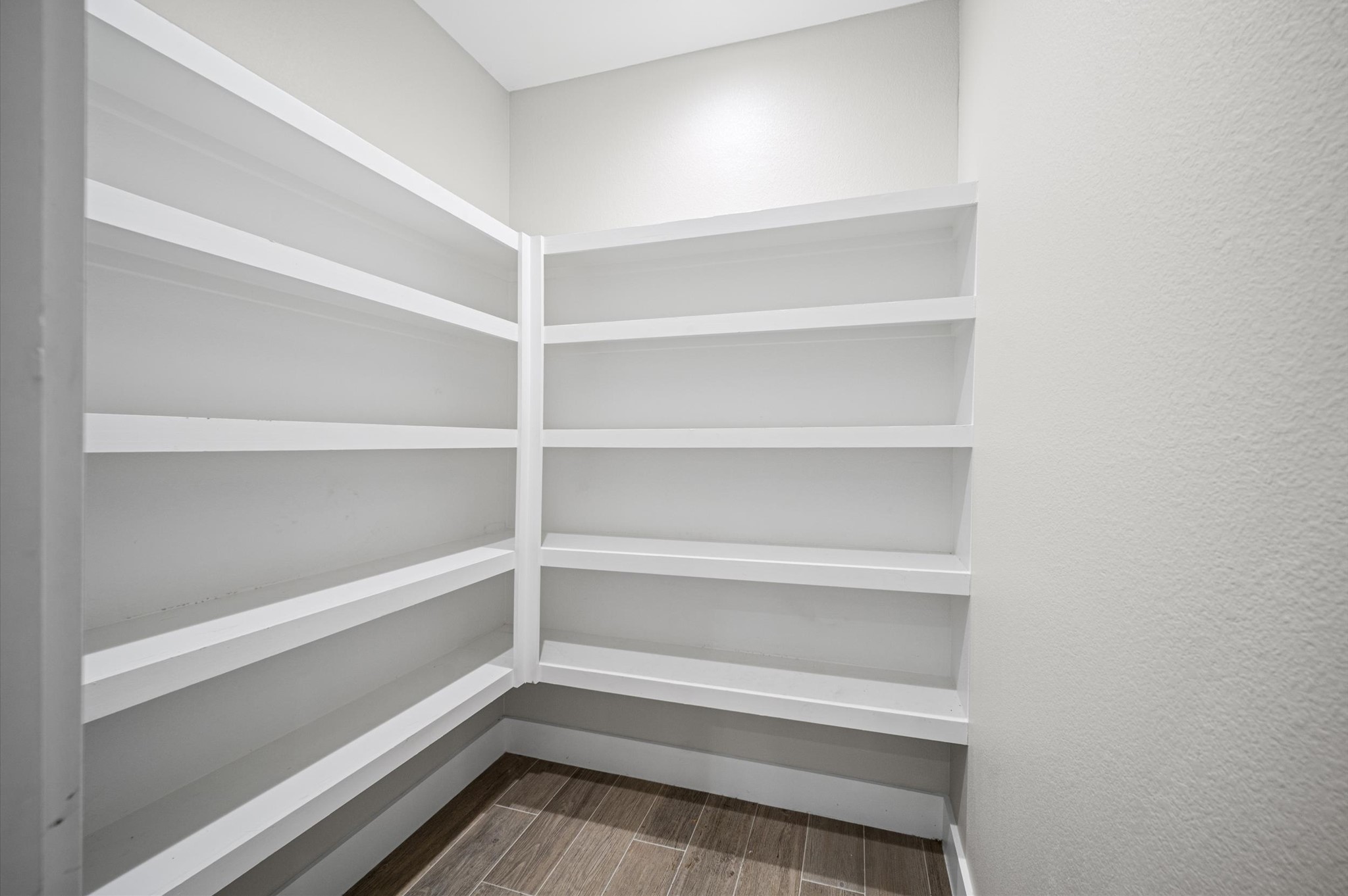10017 Morocco Road Property Photo 9
