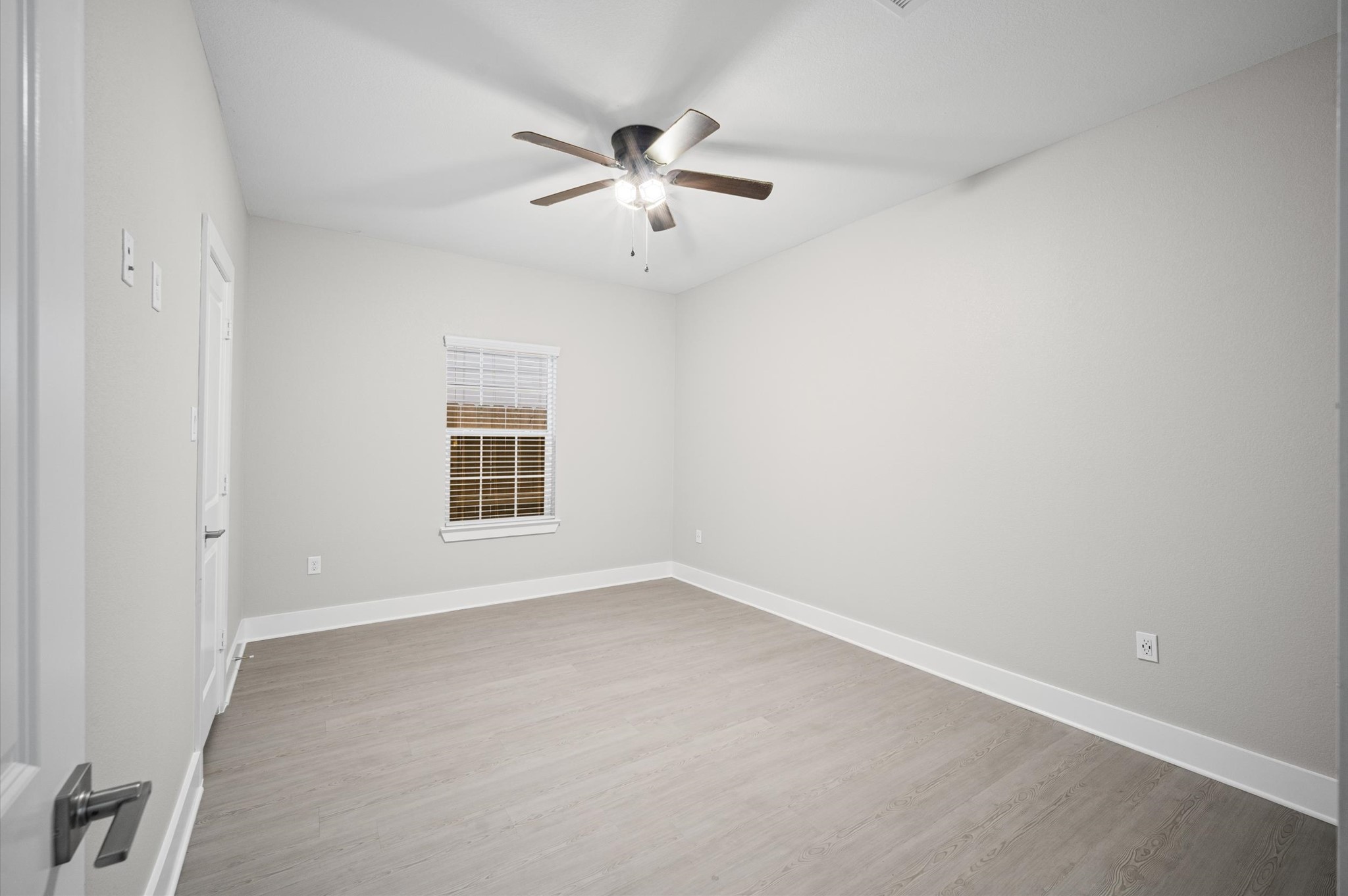 10017 Morocco Road Property Photo 10