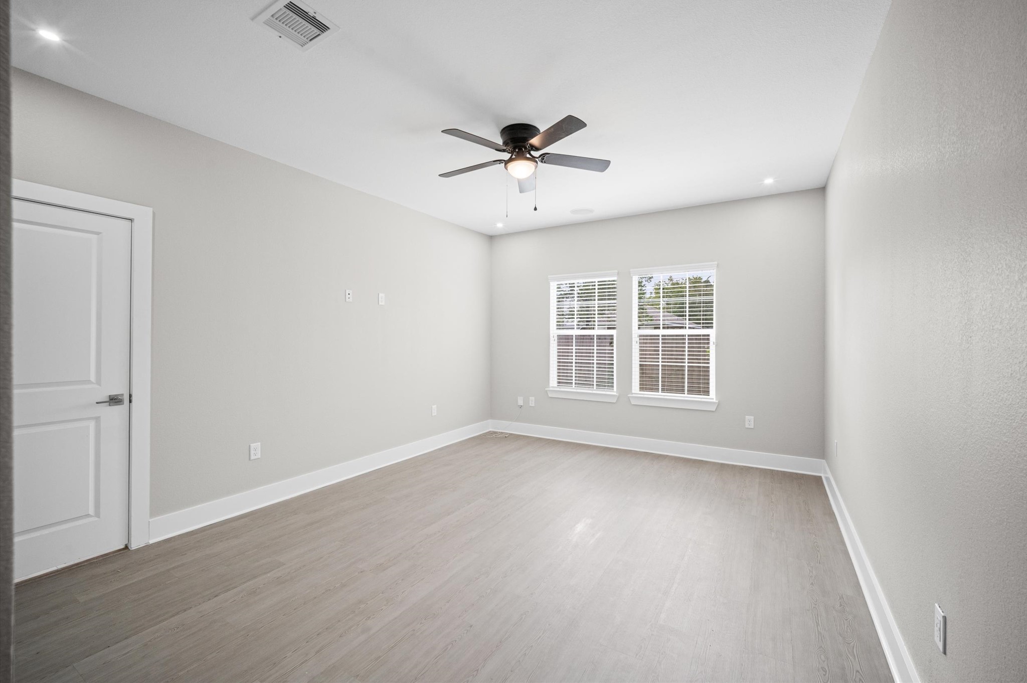 10017 Morocco Road Property Photo 11