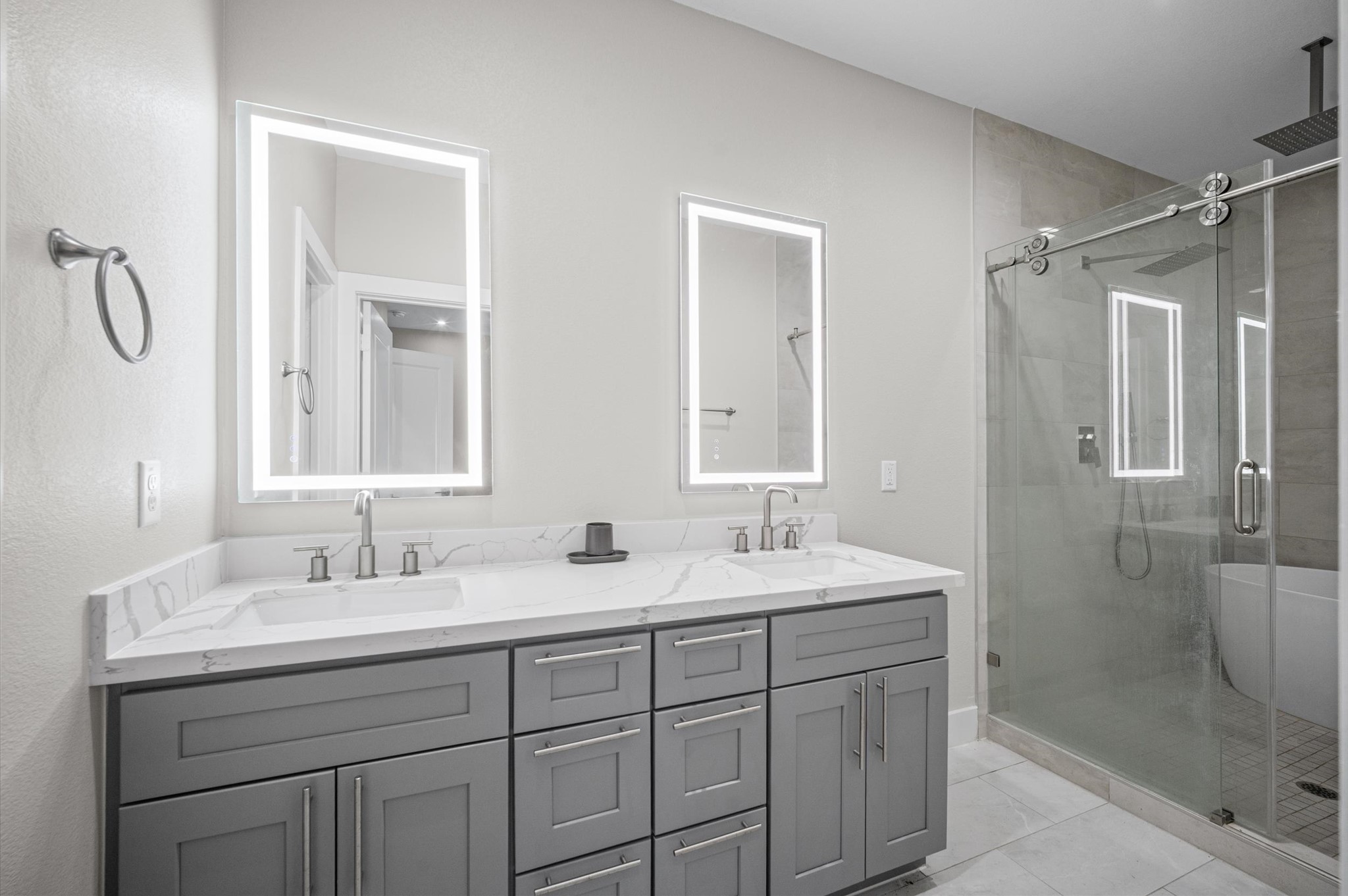 10017 Morocco Road Property Photo 14