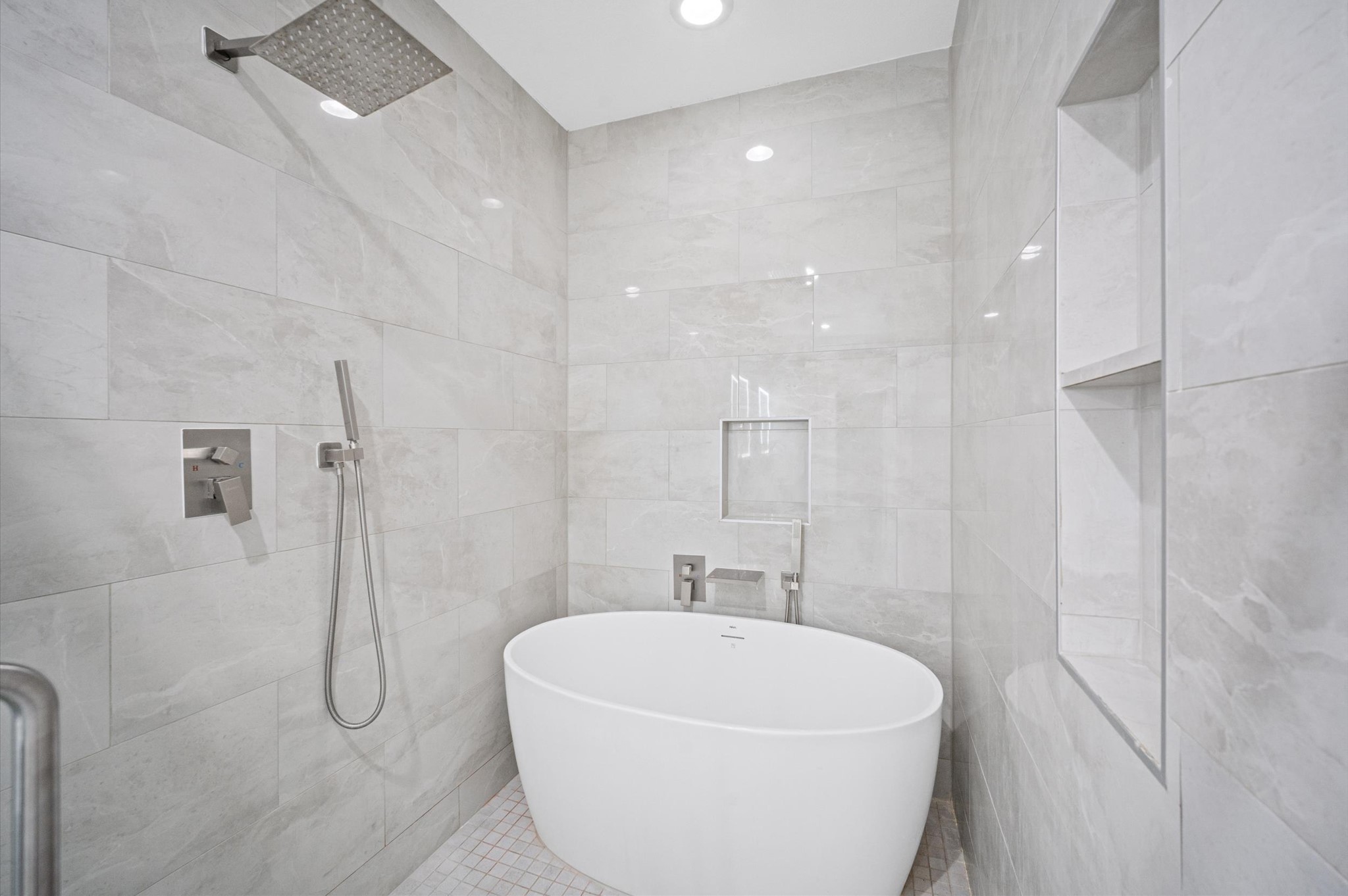 10017 Morocco Road Property Photo 15