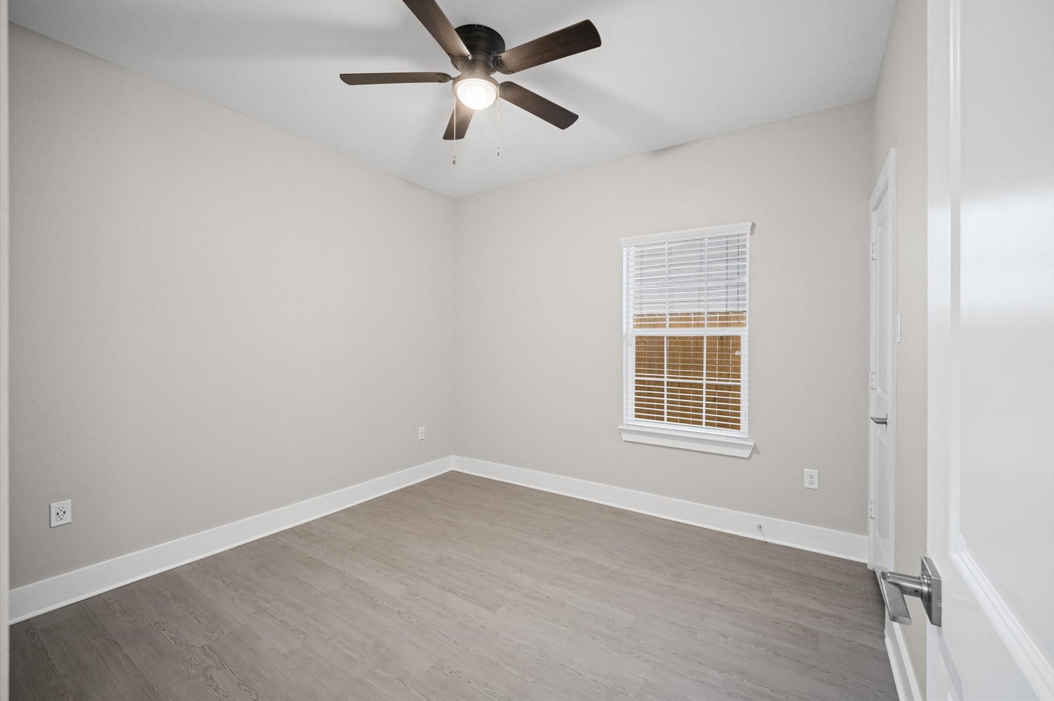 10017 Morocco Road Property Photo 16