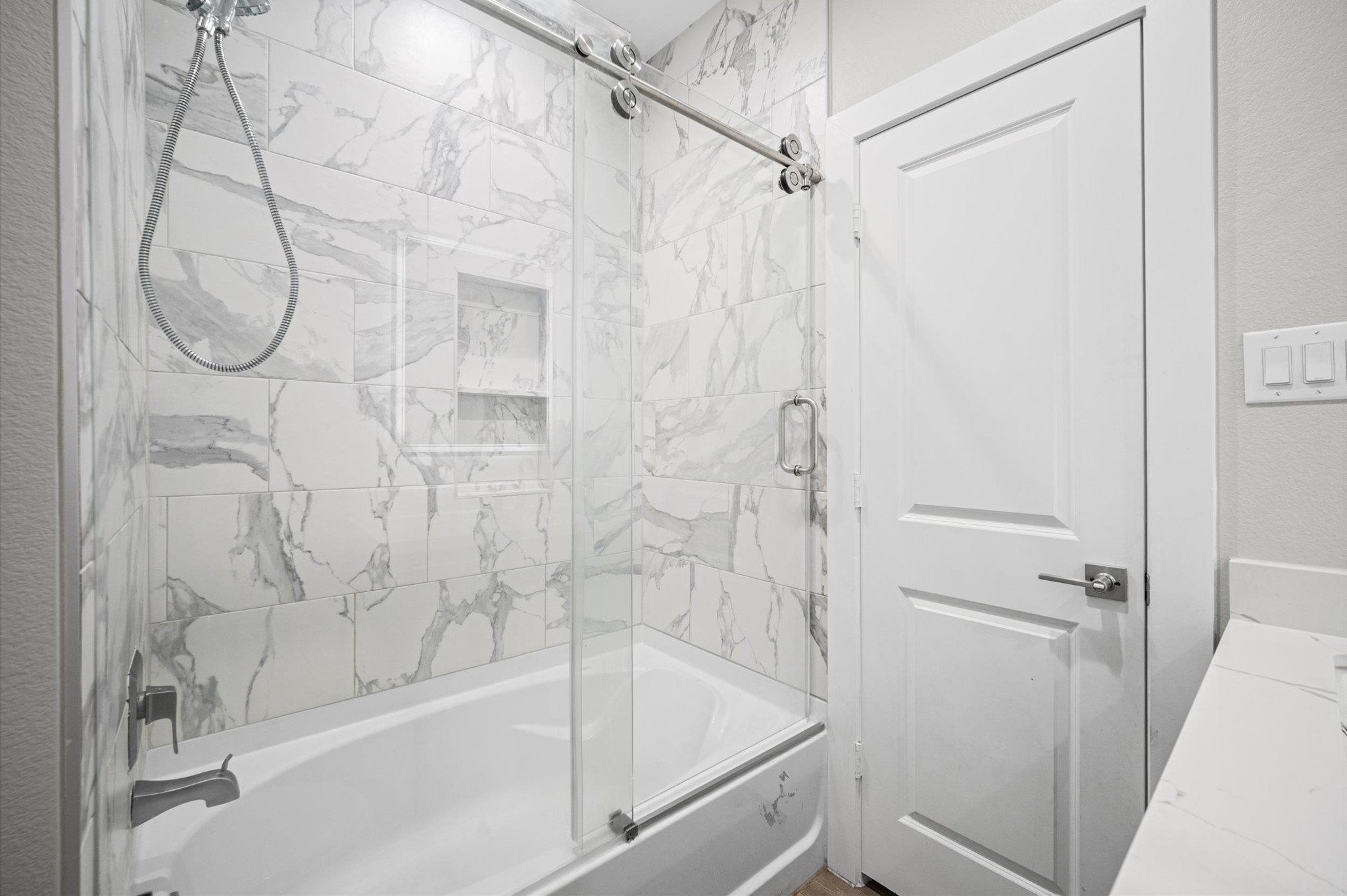 10017 Morocco Road Property Photo 18