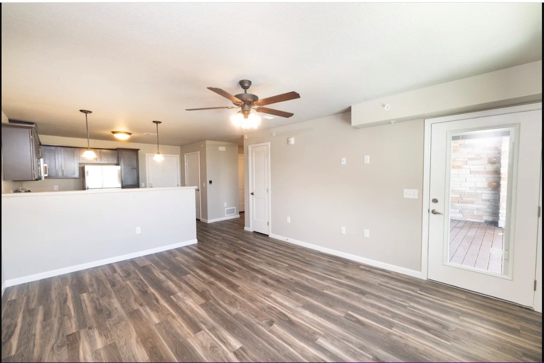 5815 S Zang St Property Photo 6