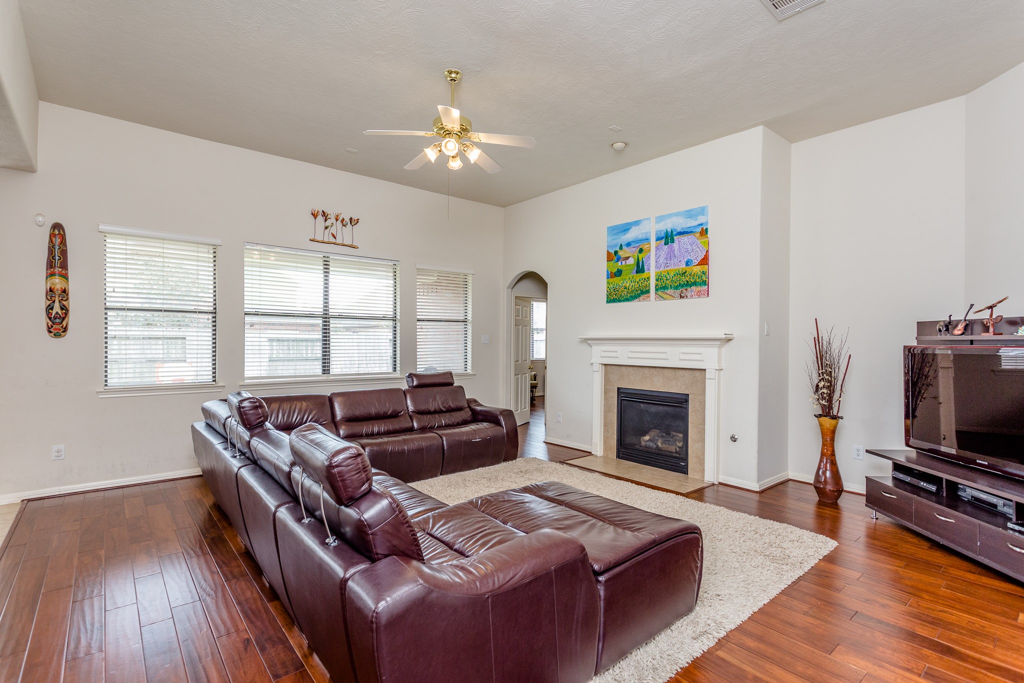 6706 Ashworth Drive Property Photo 15