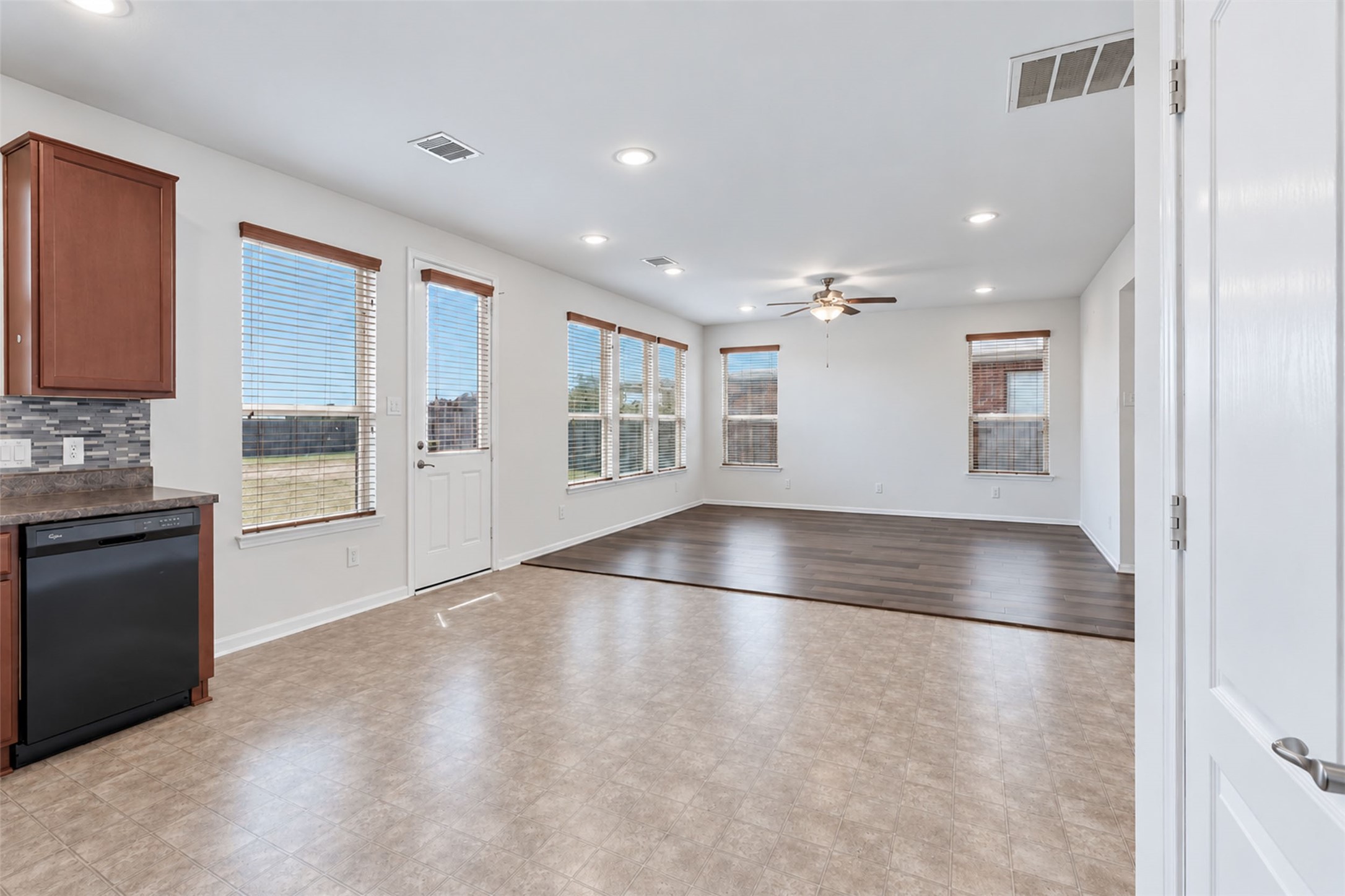 22403 Auburn Valley Lane Property Photo 5