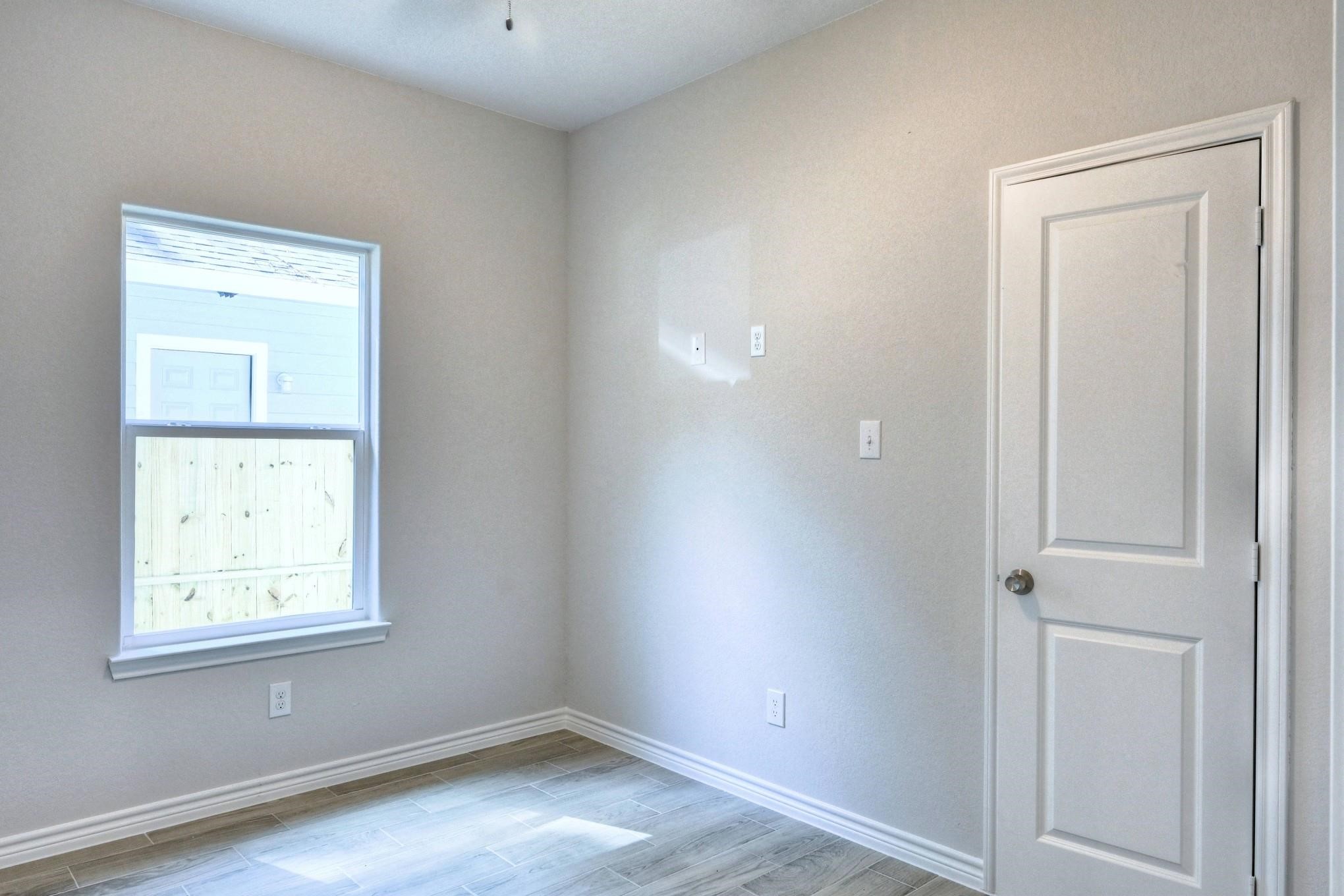 9591 Darkwood Property Photo 9