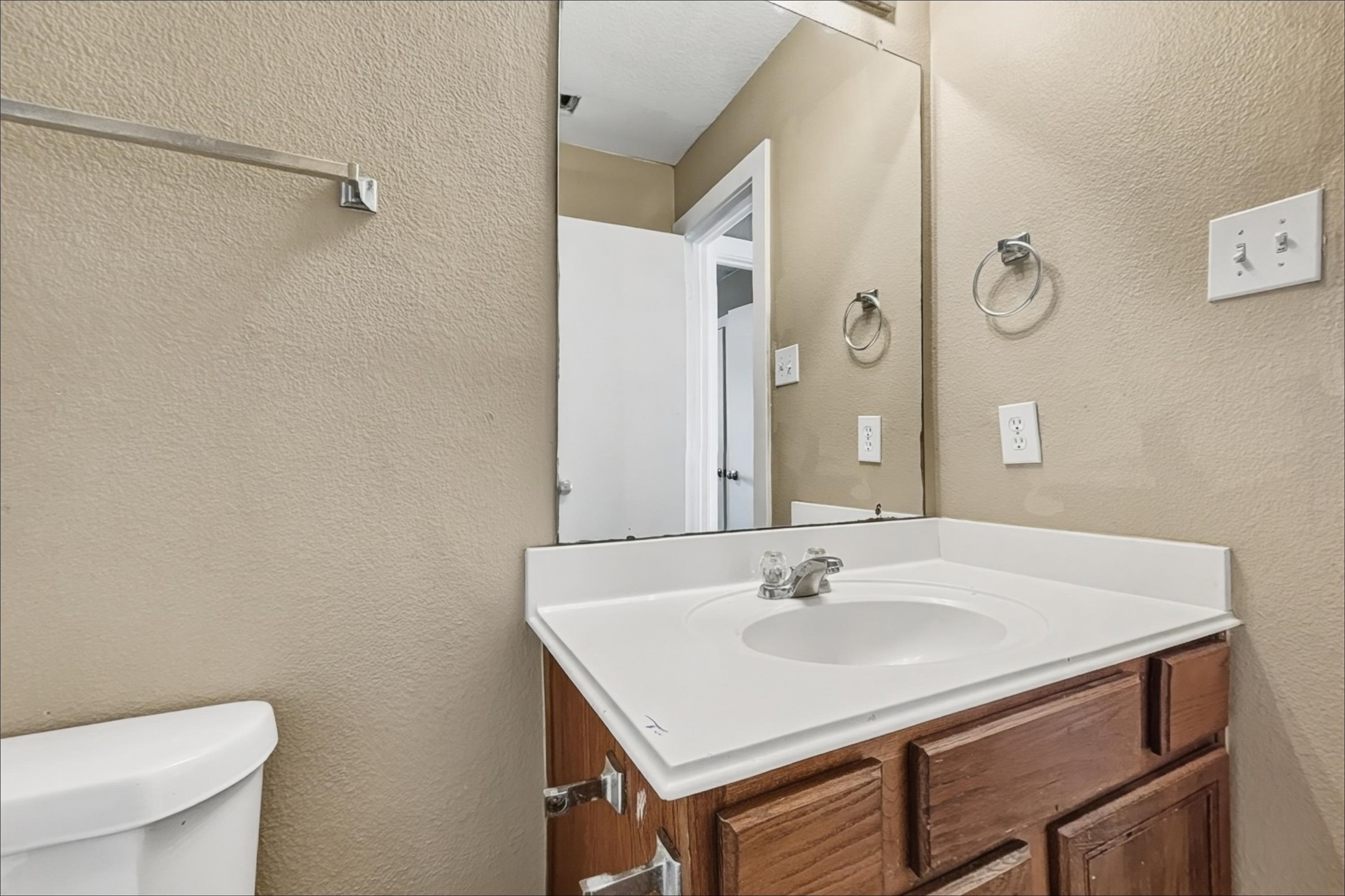 19934 Crested Hill Lane Property Photo 13
