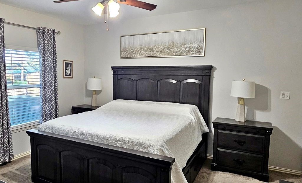201 Smith Street Property Photo 10