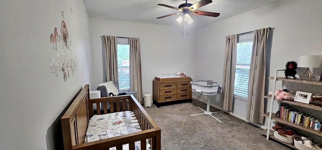 201 Smith Street Property Photo 14