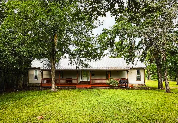 38 Martha Lane Property Photo 1
