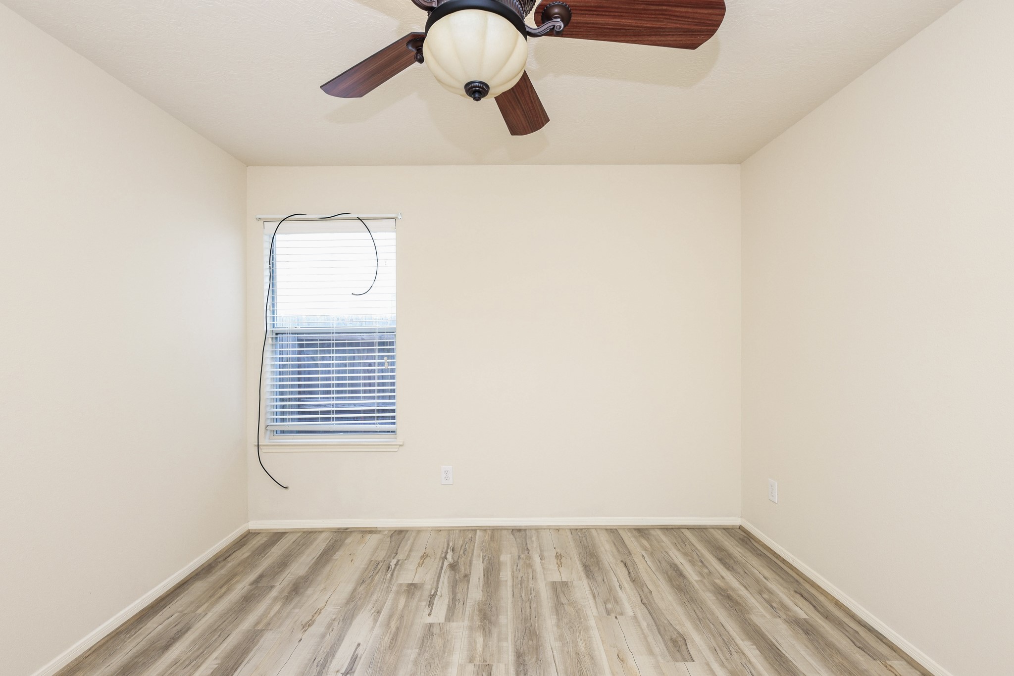 1006 Harrisburg Court Property Photo 16
