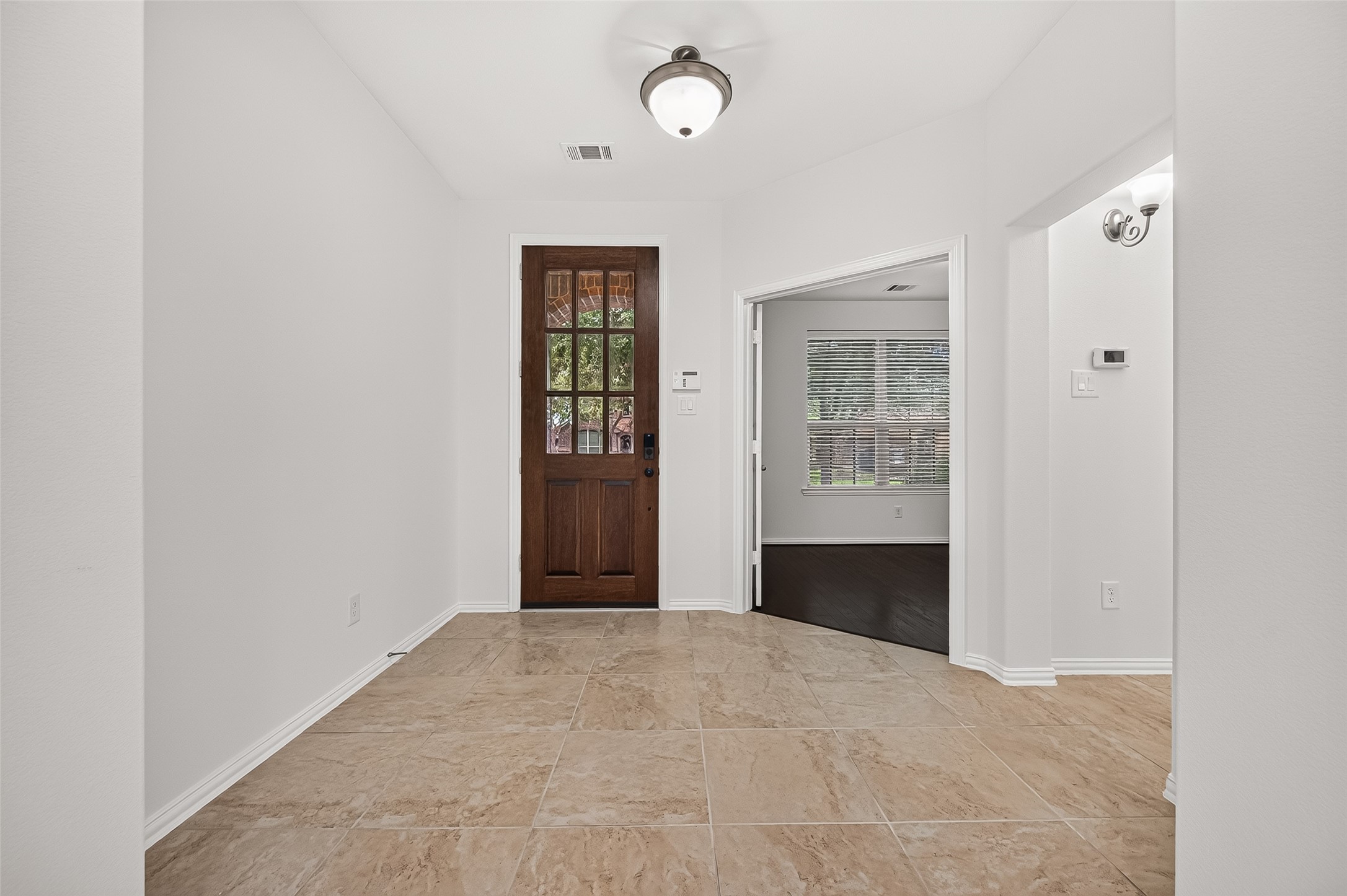 21018 Shelbyville Drive Property Photo 4
