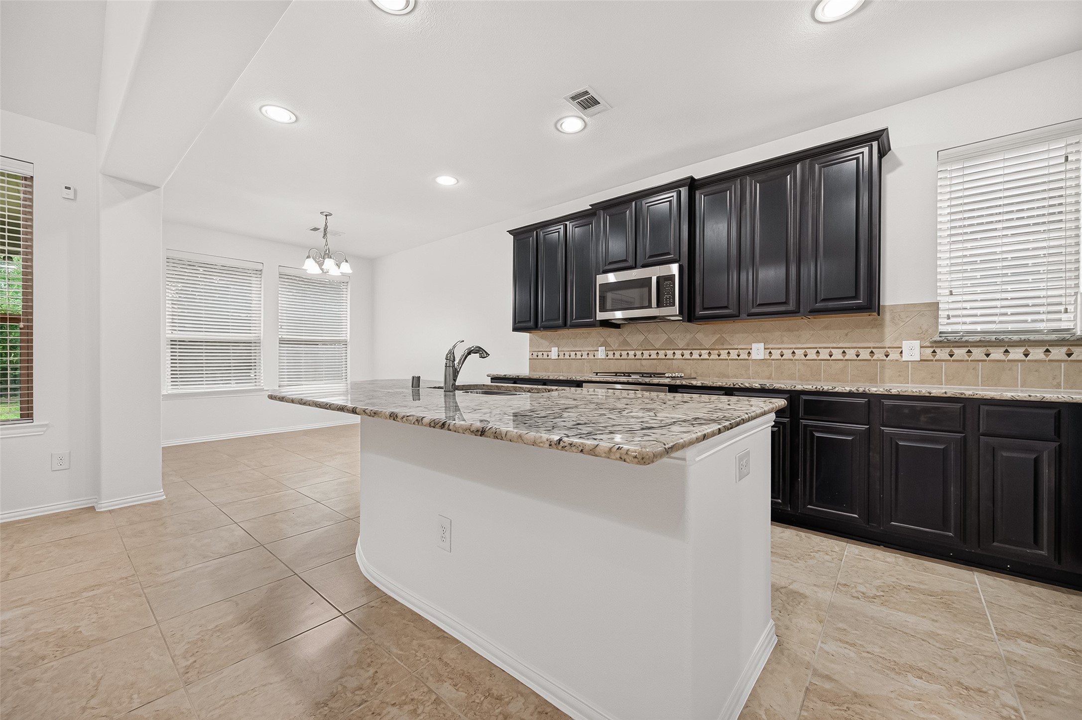 21018 Shelbyville Drive Property Photo 23