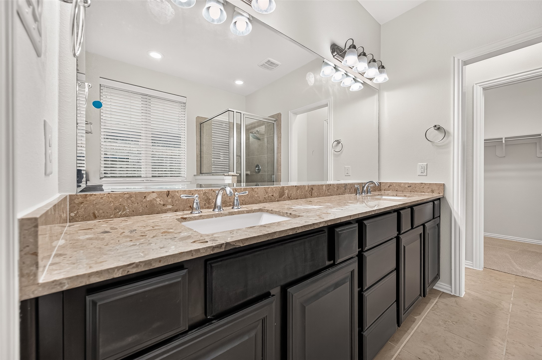 21018 Shelbyville Drive Property Photo 32