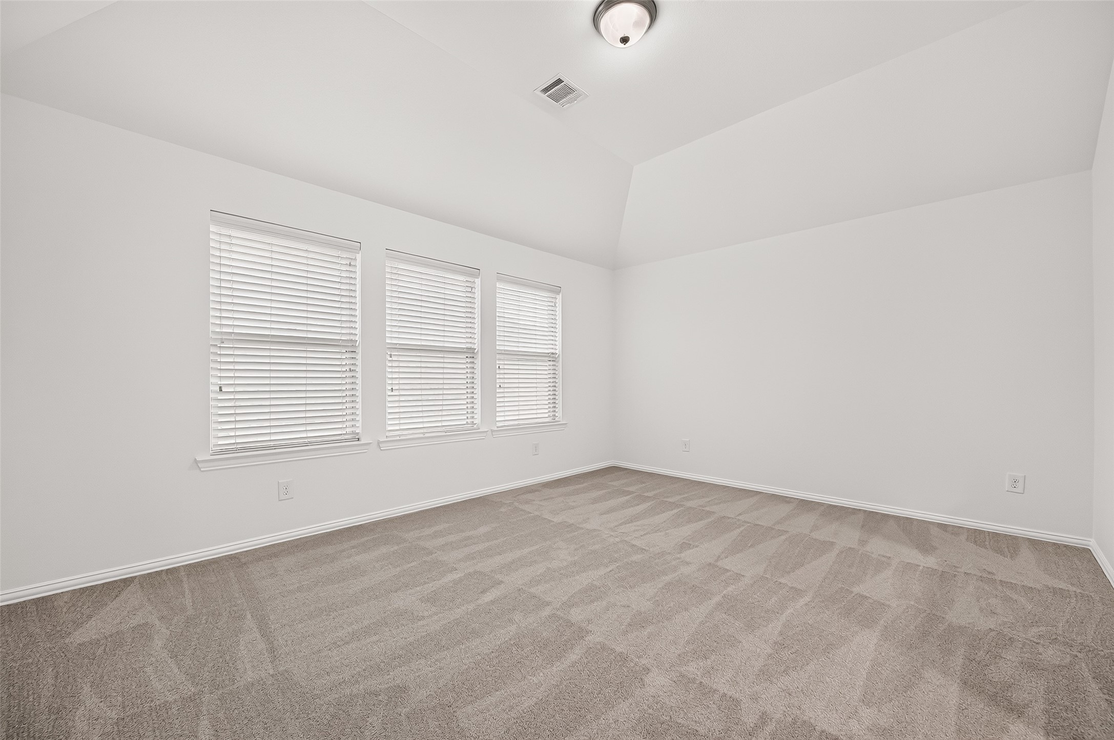 21018 Shelbyville Drive Property Photo 36