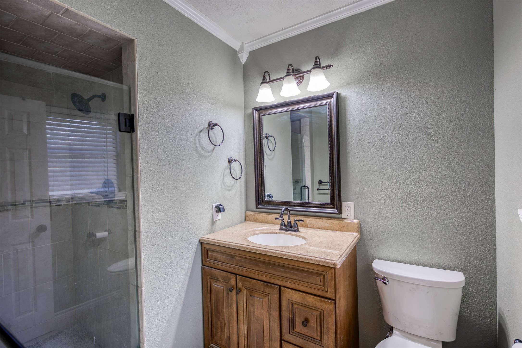 1406 E Brazos St Property Photo 15