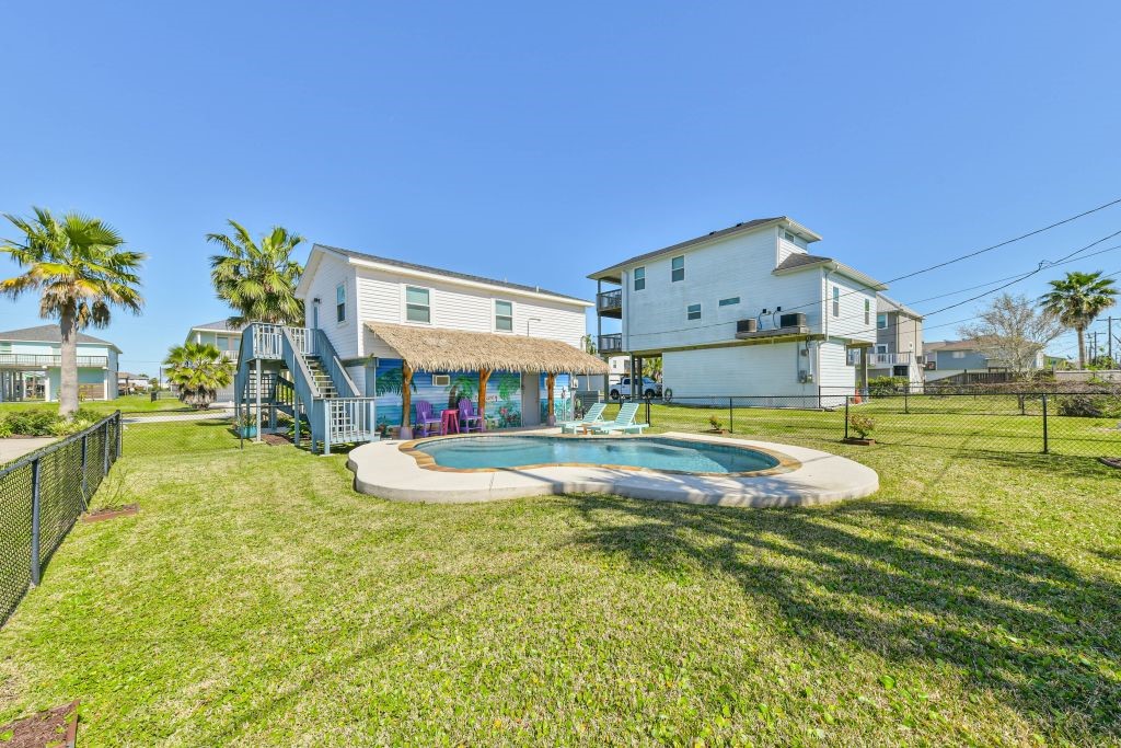 4110 Fort Bend Drive Property Photo 5