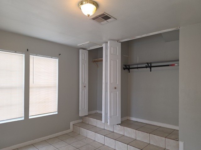 7824 Detroit Street Property Photo 7