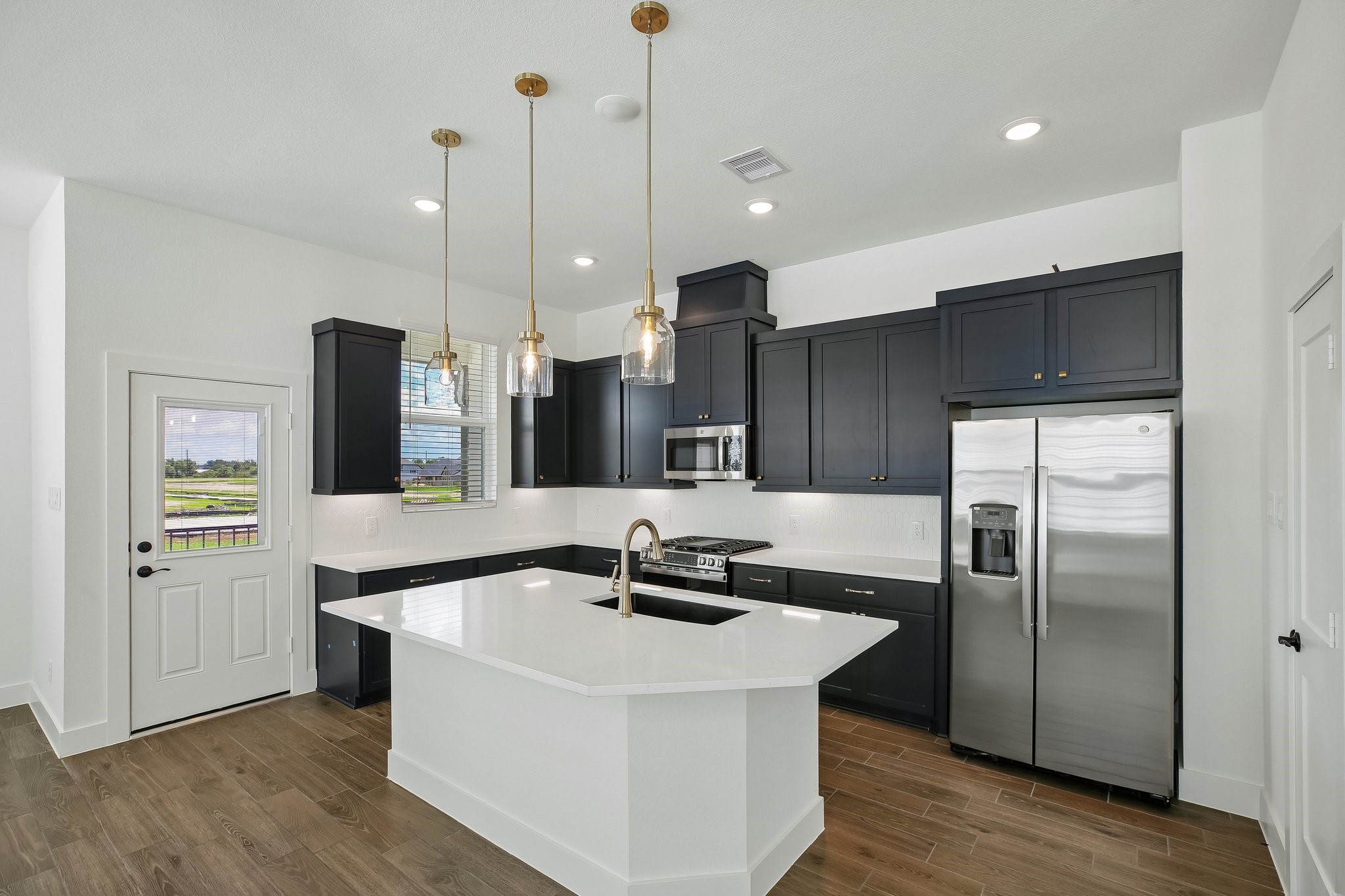 10119 Palm Springs Place Property Photo 8