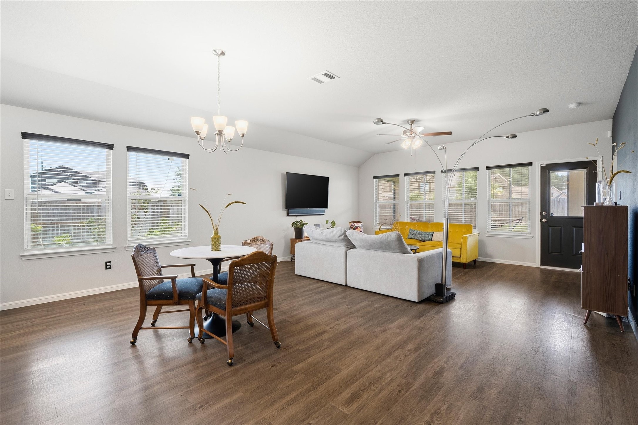 6303 Cambrai Wood Lane Property Photo 11