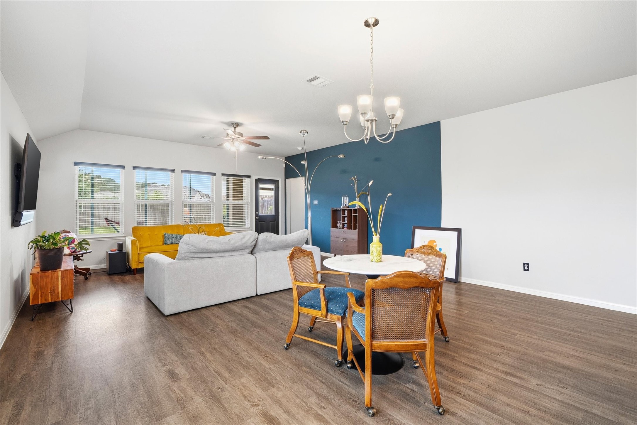 6303 Cambrai Wood Lane Property Photo 13
