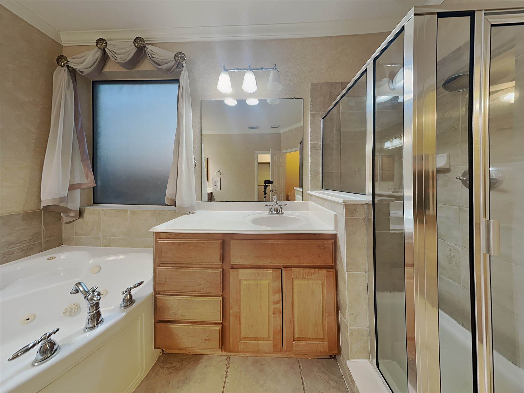 11608 Summer Moon Drive Property Photo 10
