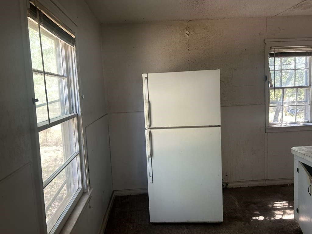 1112 N Austin Street Property Photo 6