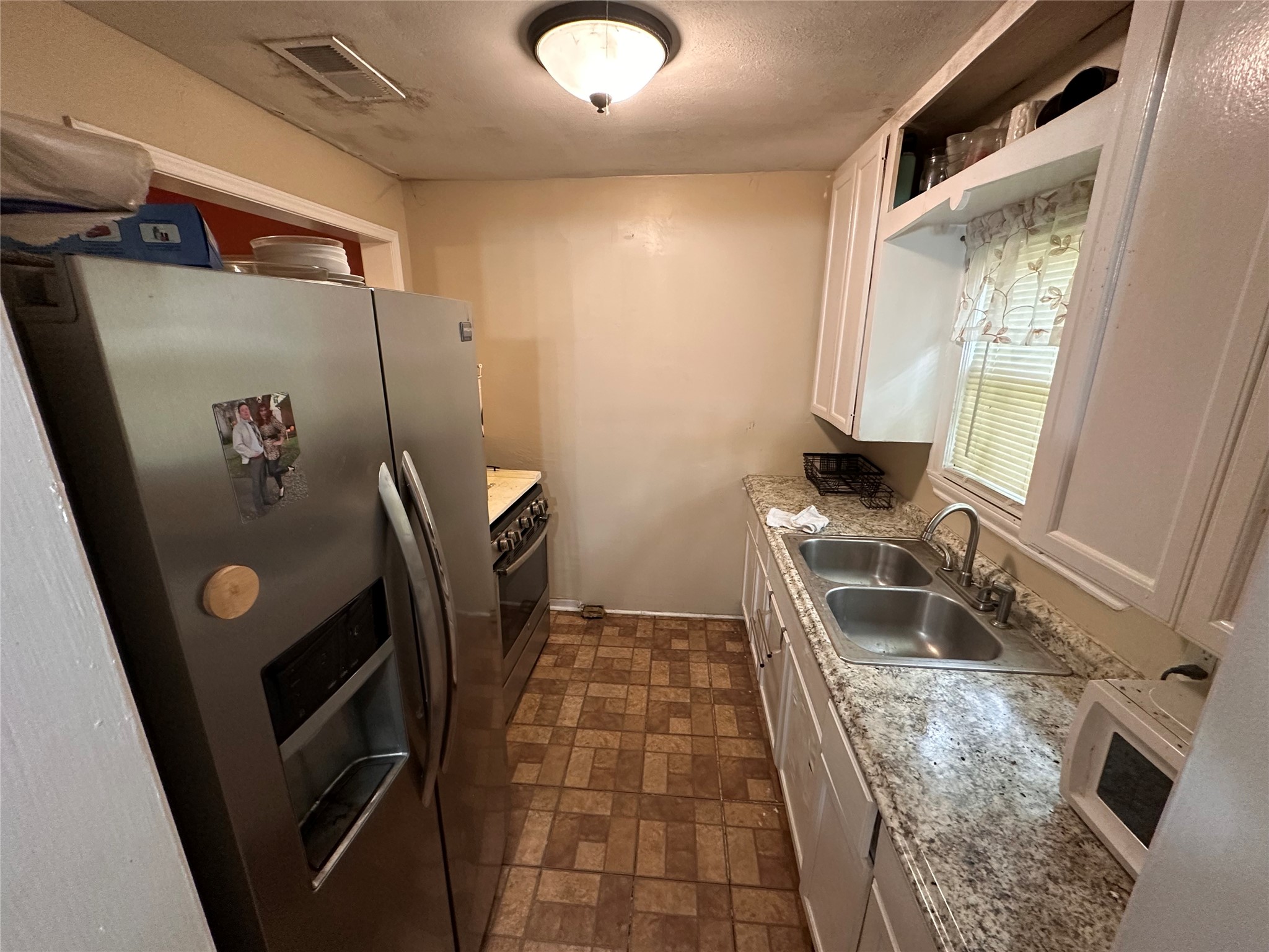 1502 Tabor Street Property Photo 14