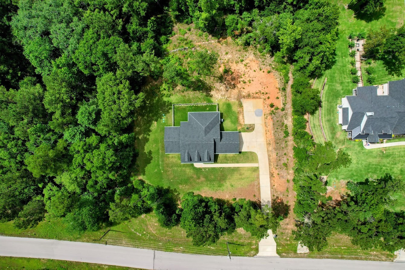 131 Feldspar Lane Property Photo 4