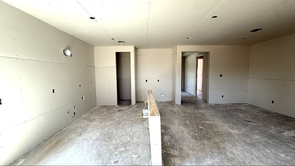 19214 Trinity Terrace Lane Property Photo 4
