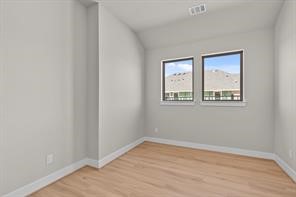 19214 Trinity Terrace Lane Property Photo 9