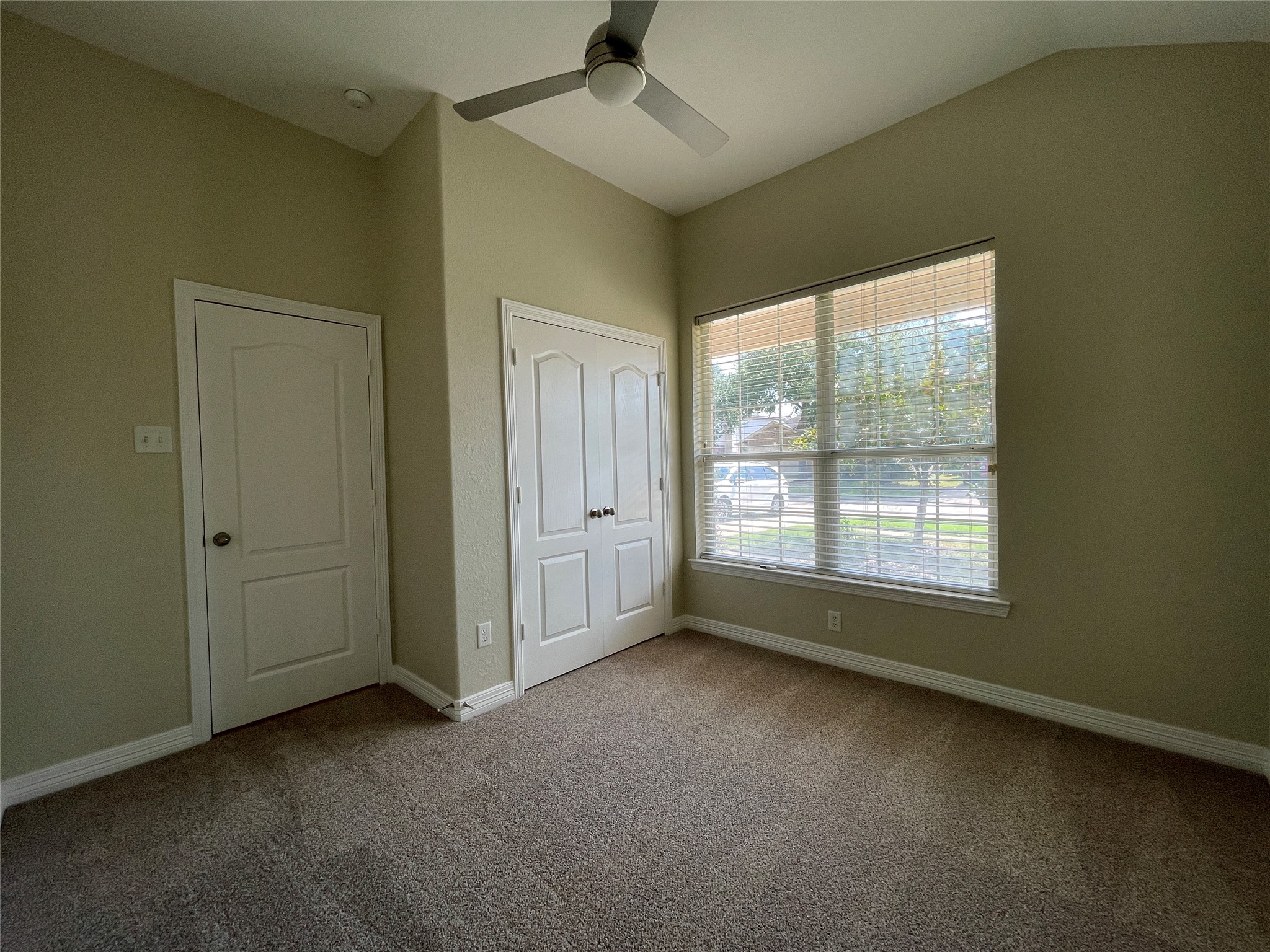 5811 Ranch Riata Court Property Photo 19
