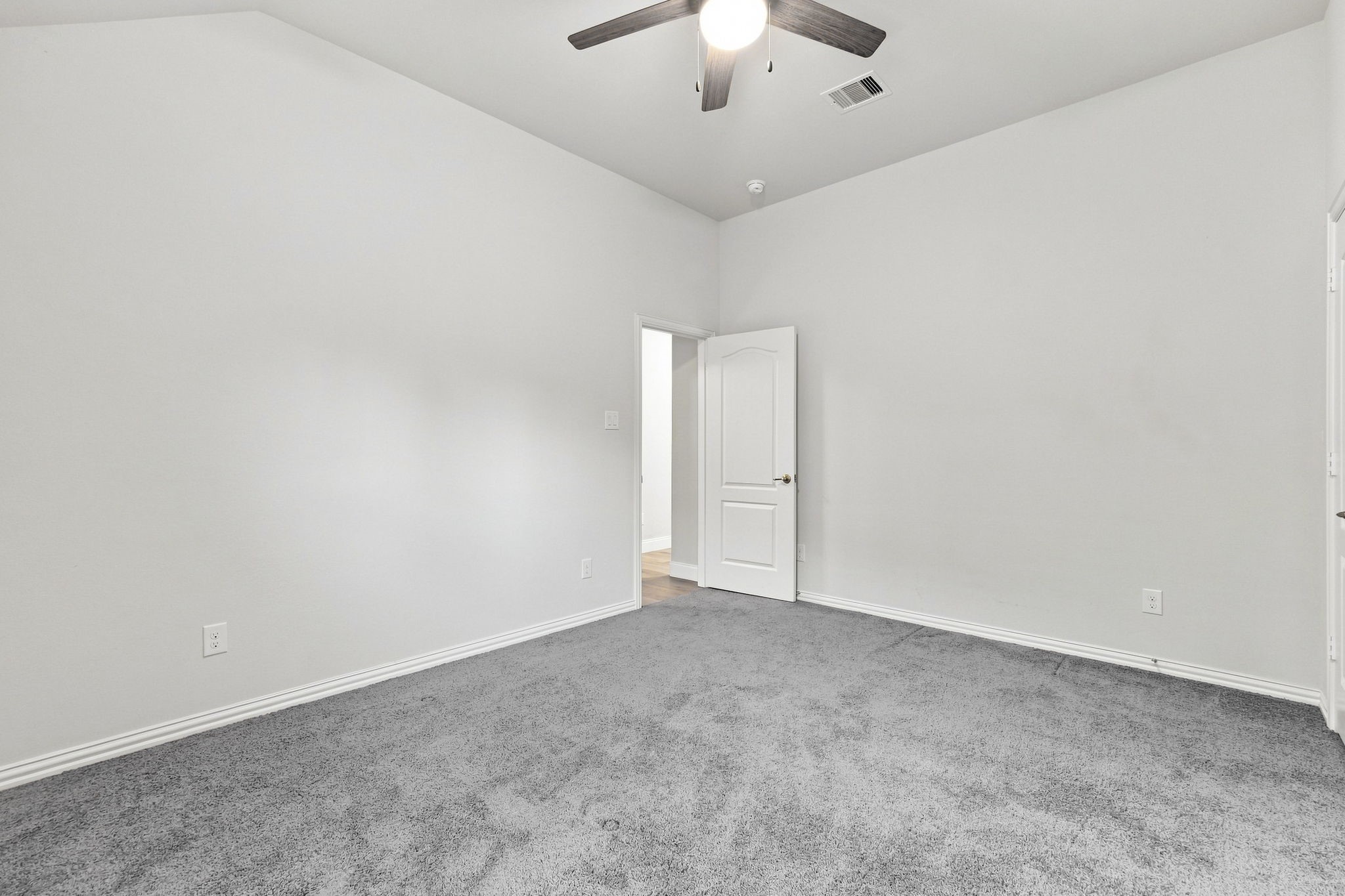 27911 Hidden Stream Drive Property Photo 32