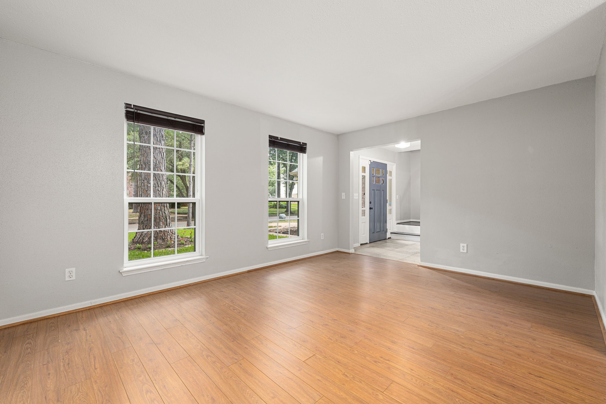 8322 Hot Springs Drive Property Photo 10
