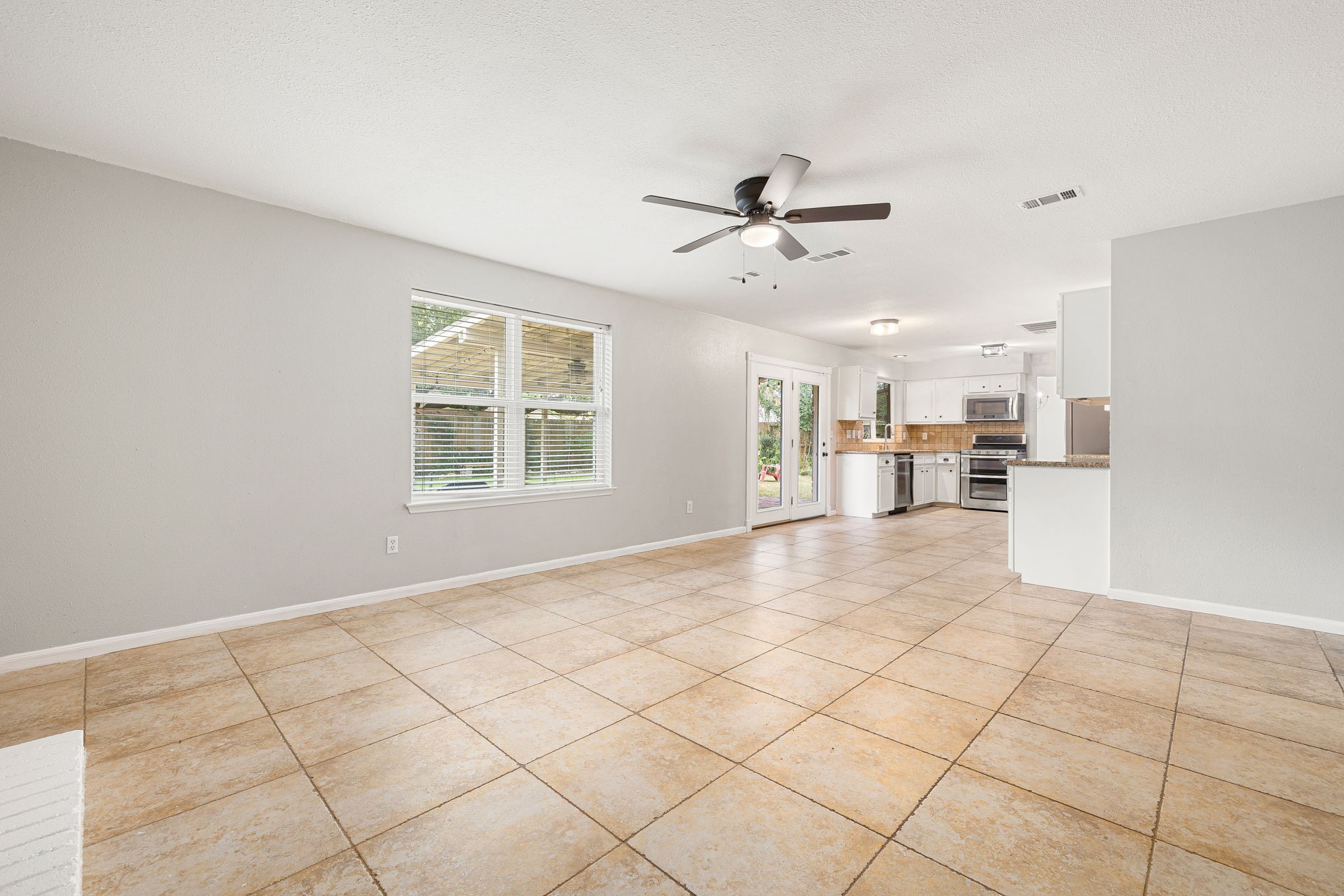 8322 Hot Springs Drive Property Photo 12
