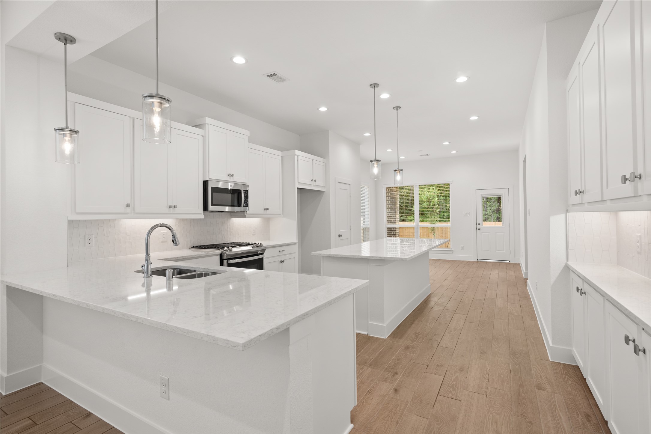 612 Crested Duck Court Property Photo 2