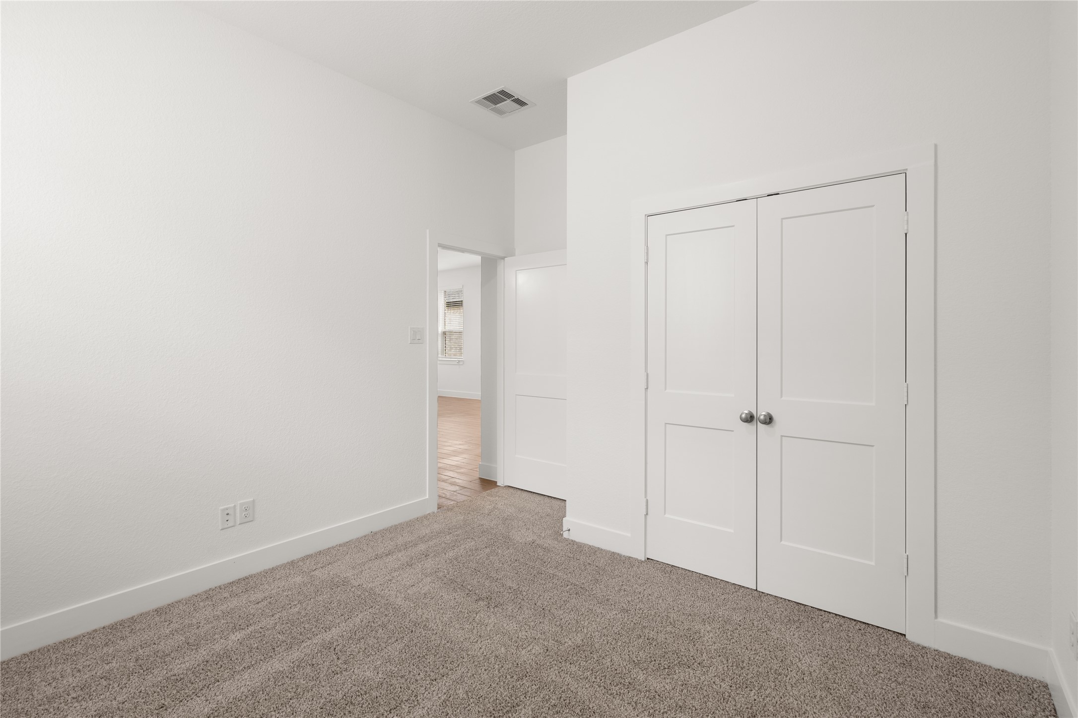 612 Crested Duck Court Property Photo 10