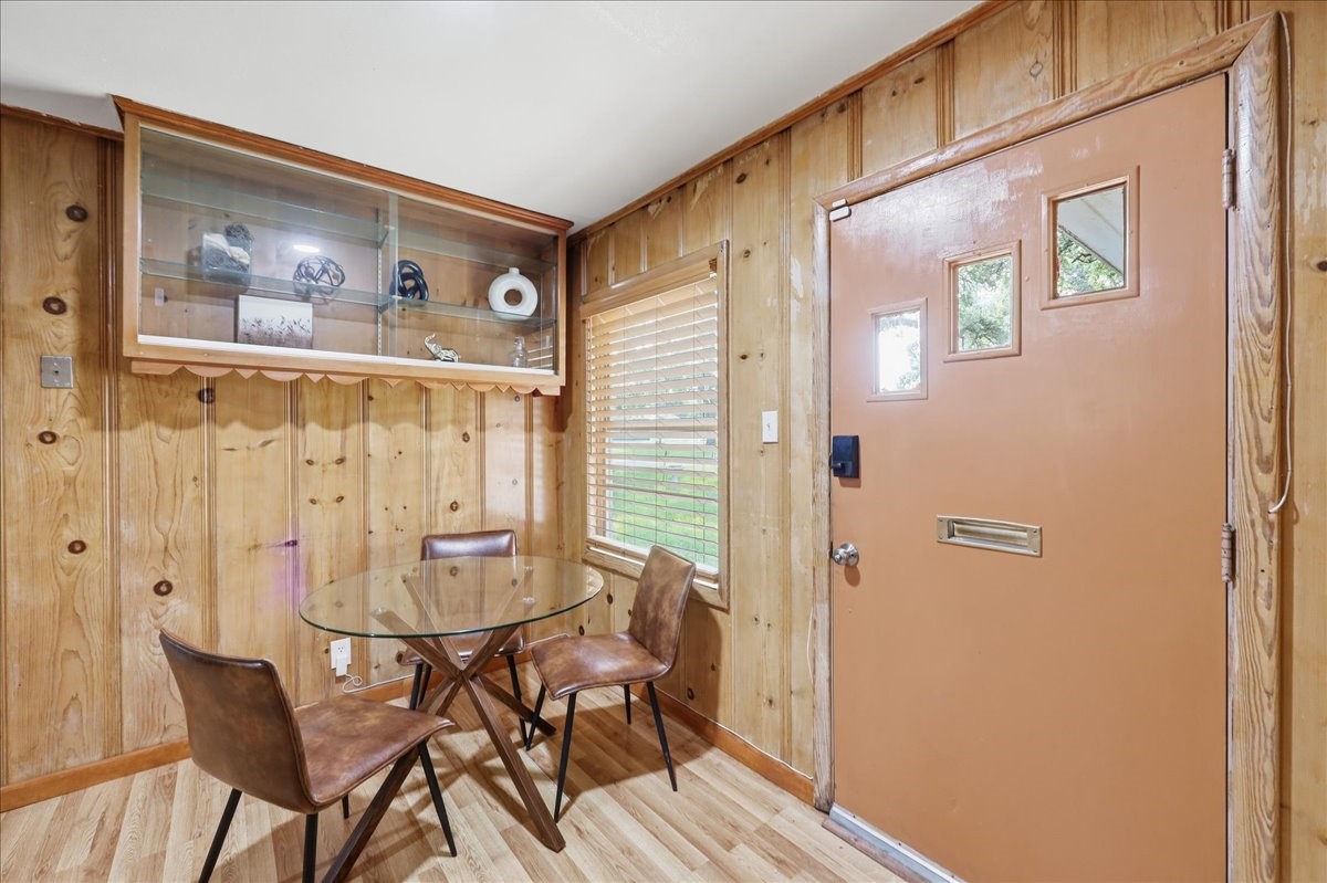3495 Redwood Drive Property Photo 9